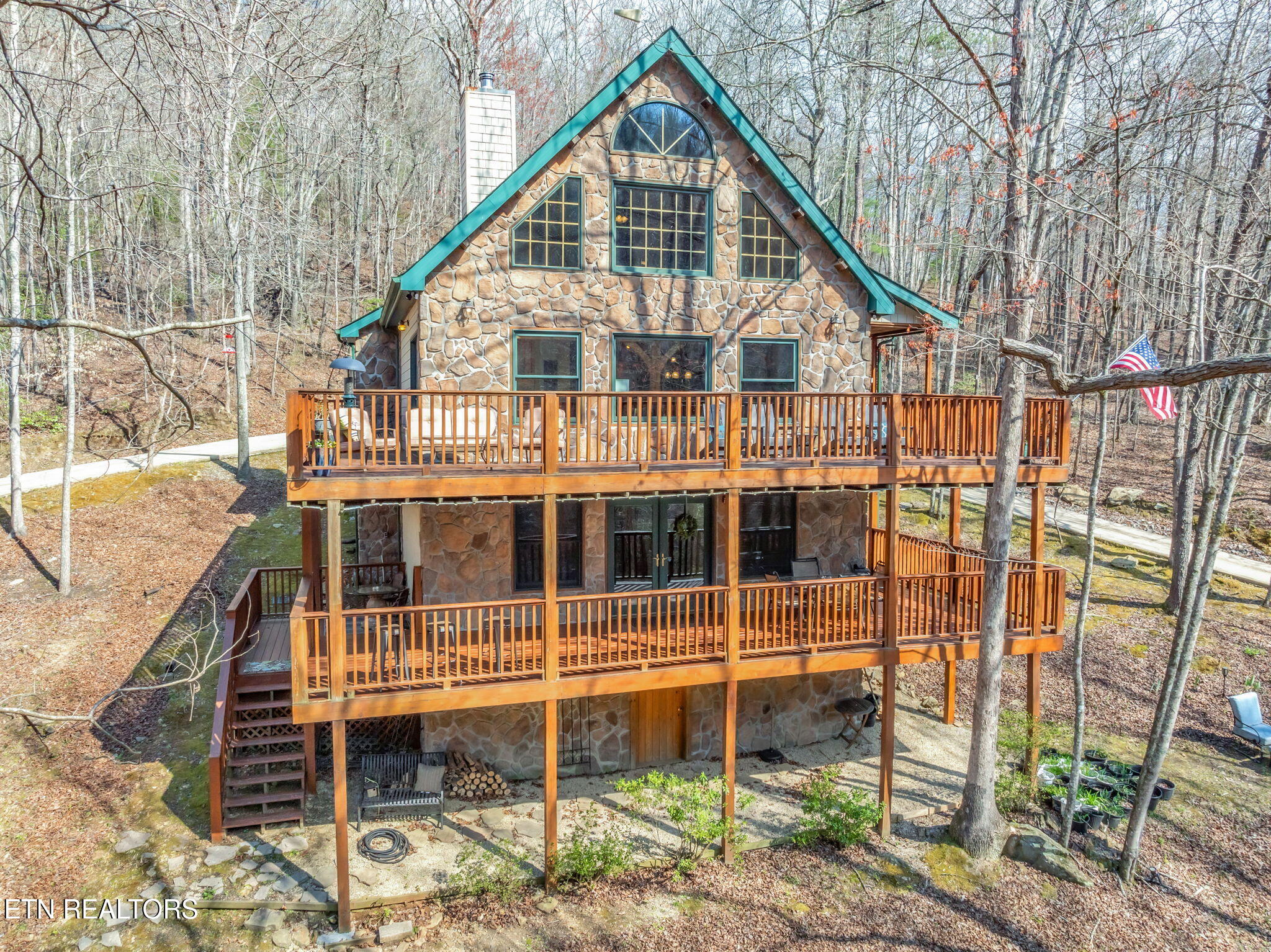 116 Chickasaw Drive