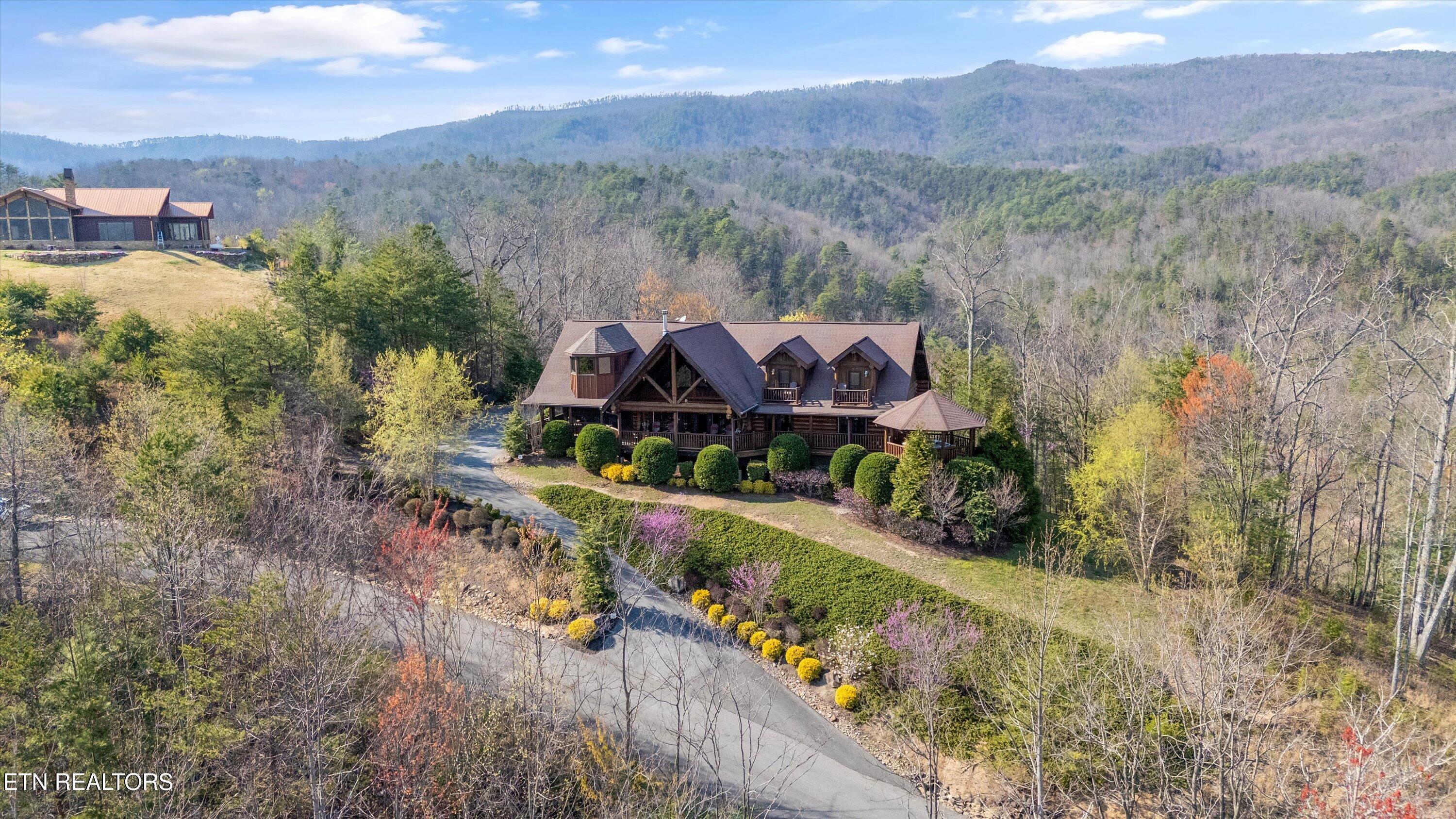 2436 Smoky Vista Way