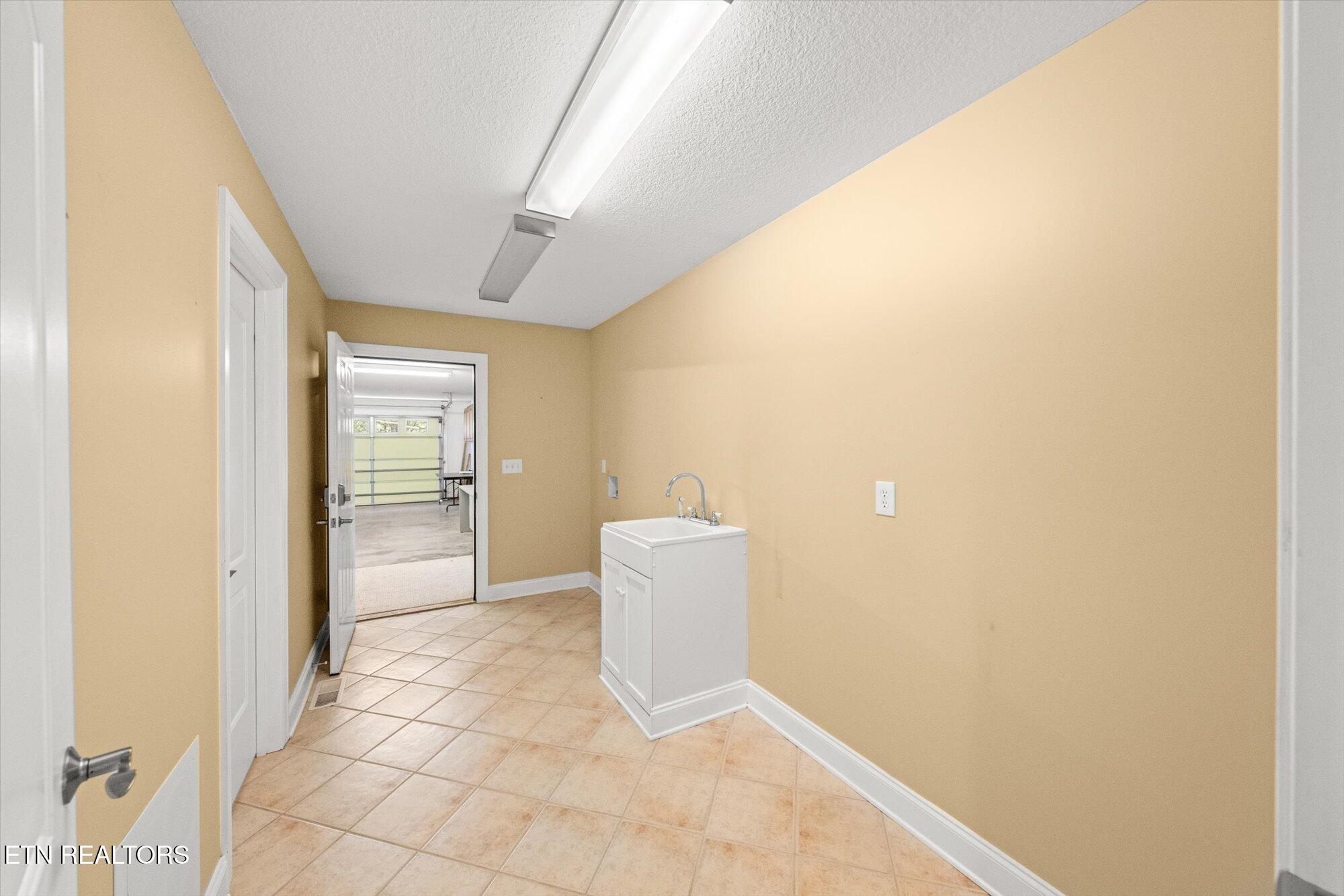 120 Graves Vance Rd