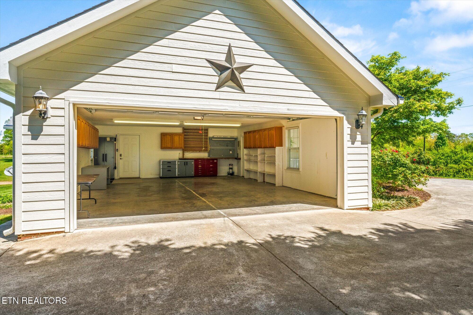 120 Graves Vance Rd