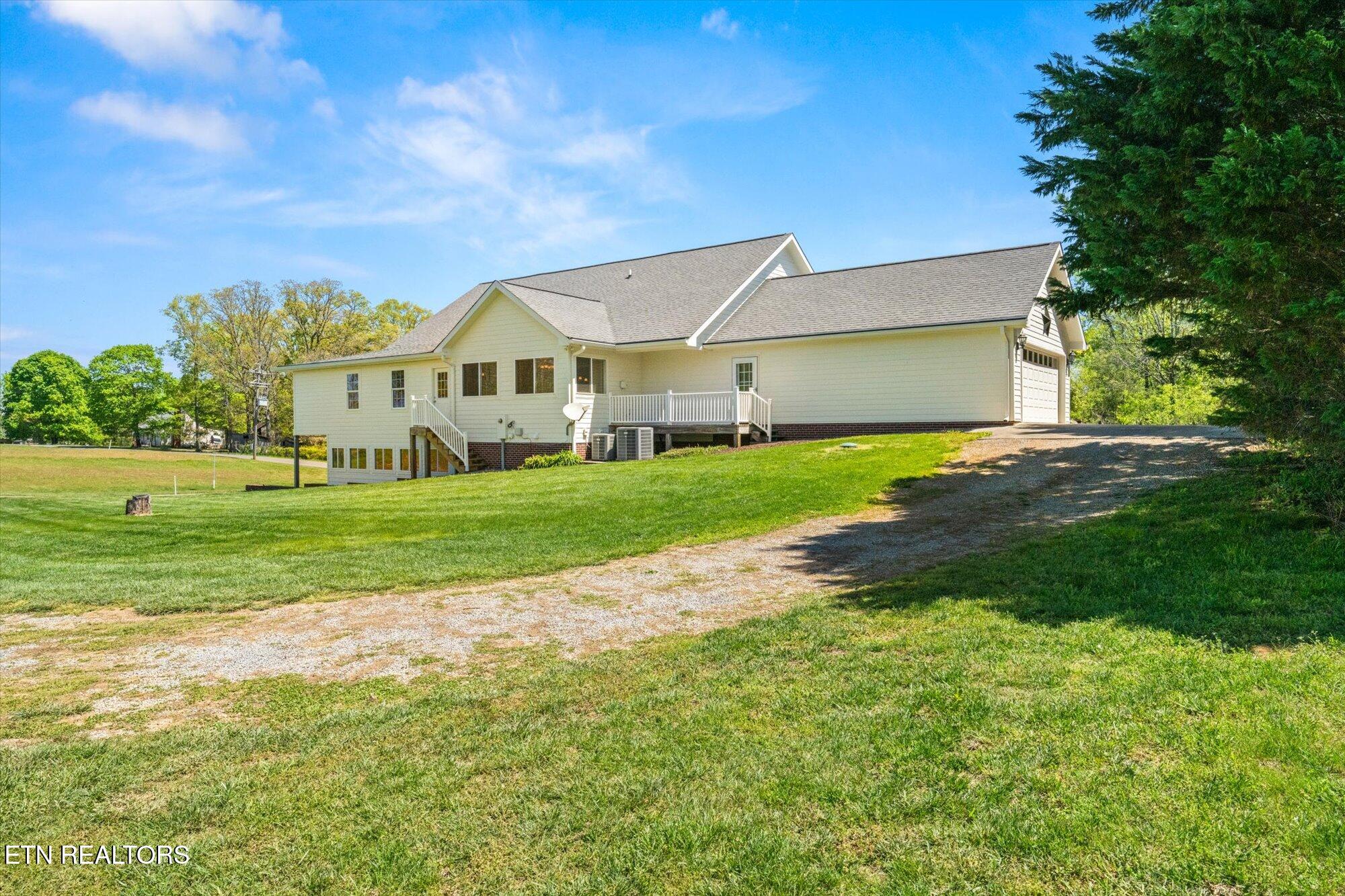 120 Graves Vance Rd