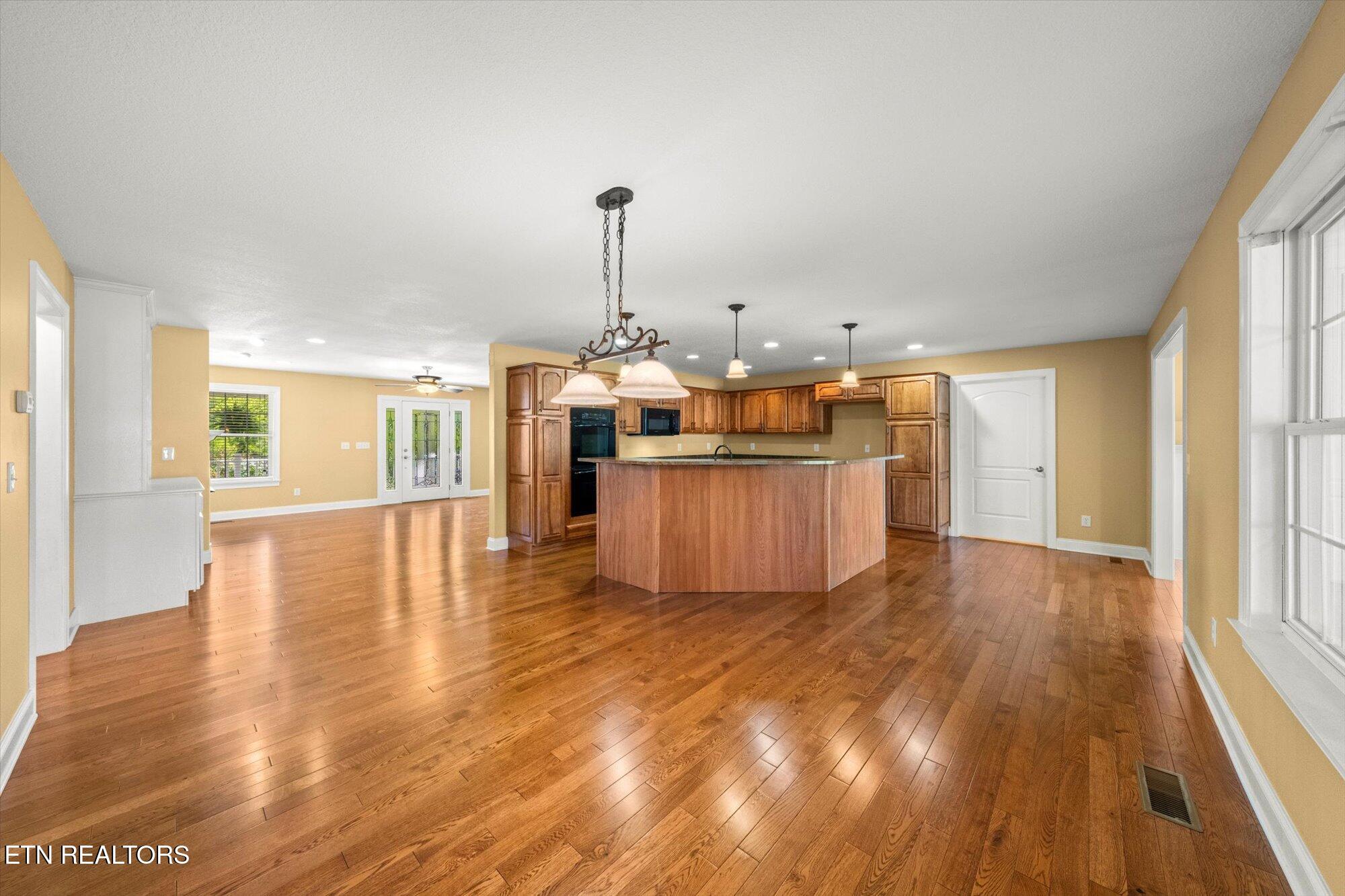 120 Graves Vance Rd