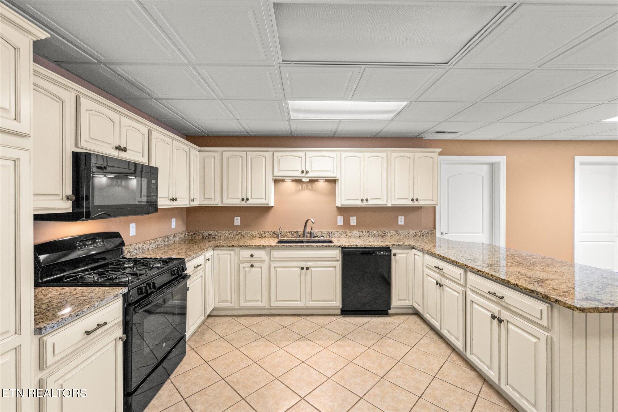 120 Graves Vance Rd