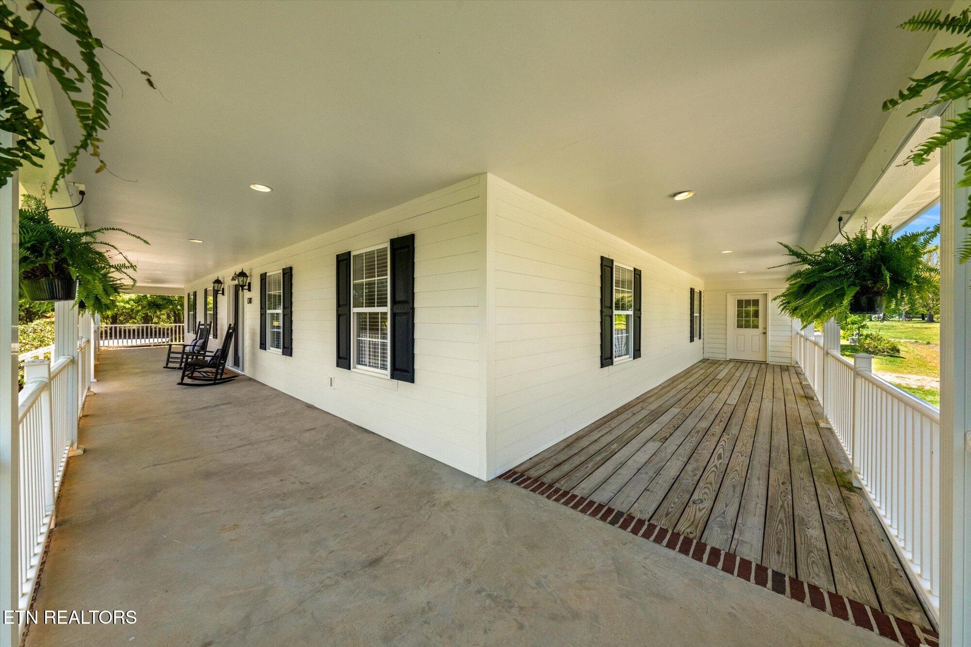 120 Graves Vance Rd