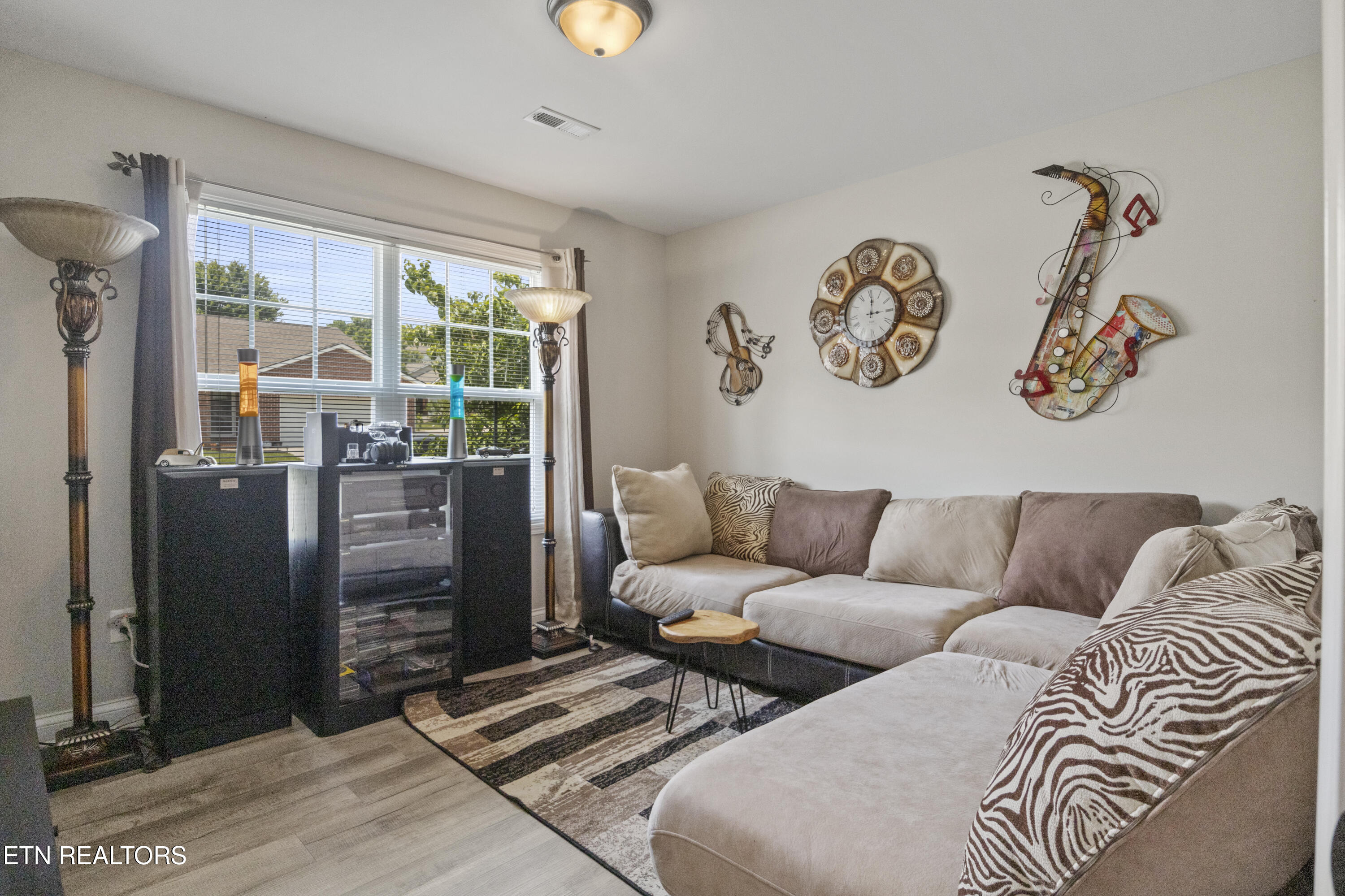 744 Spring Park Rd