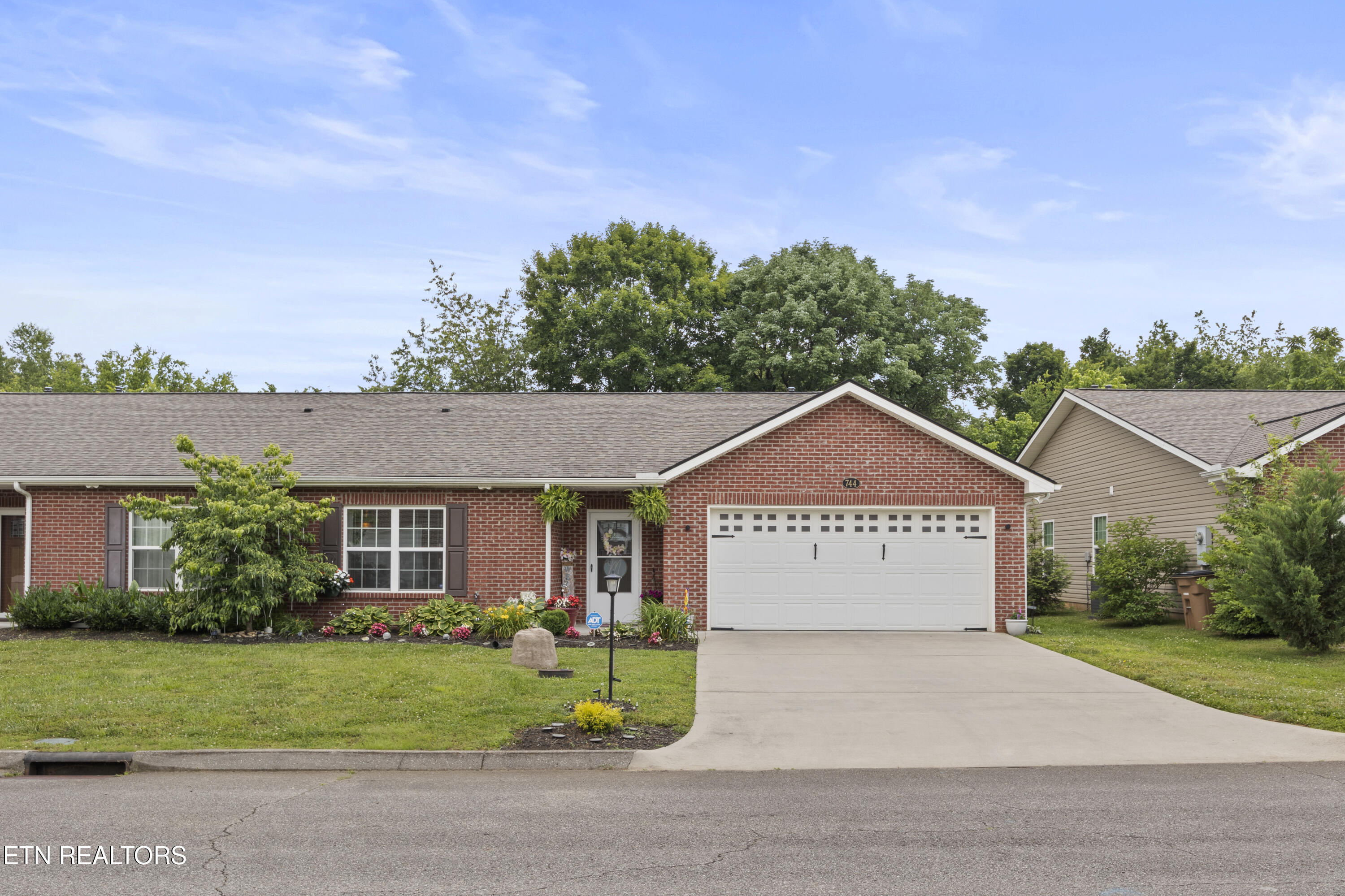 744 Spring Park Rd