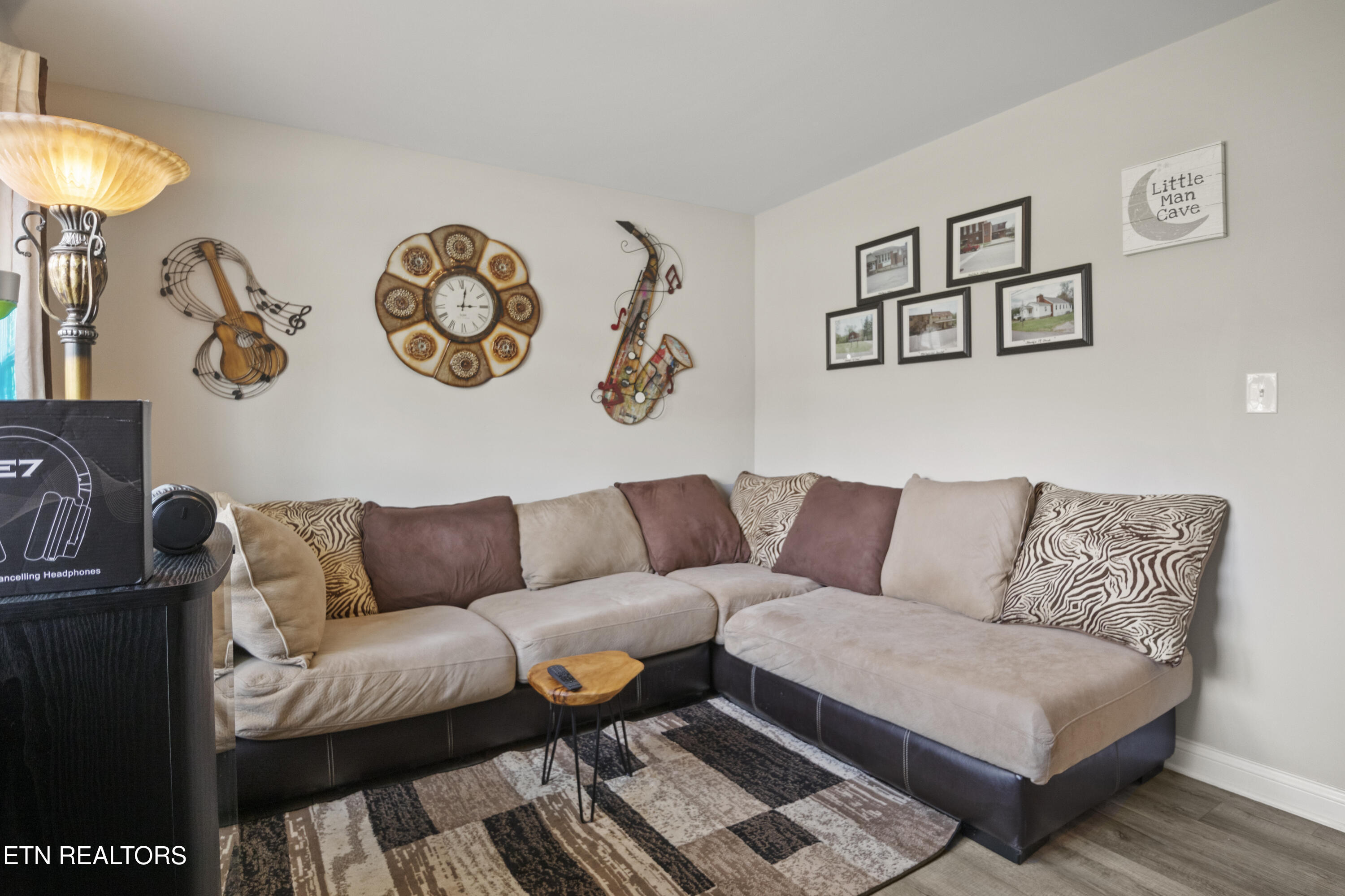 744 Spring Park Rd