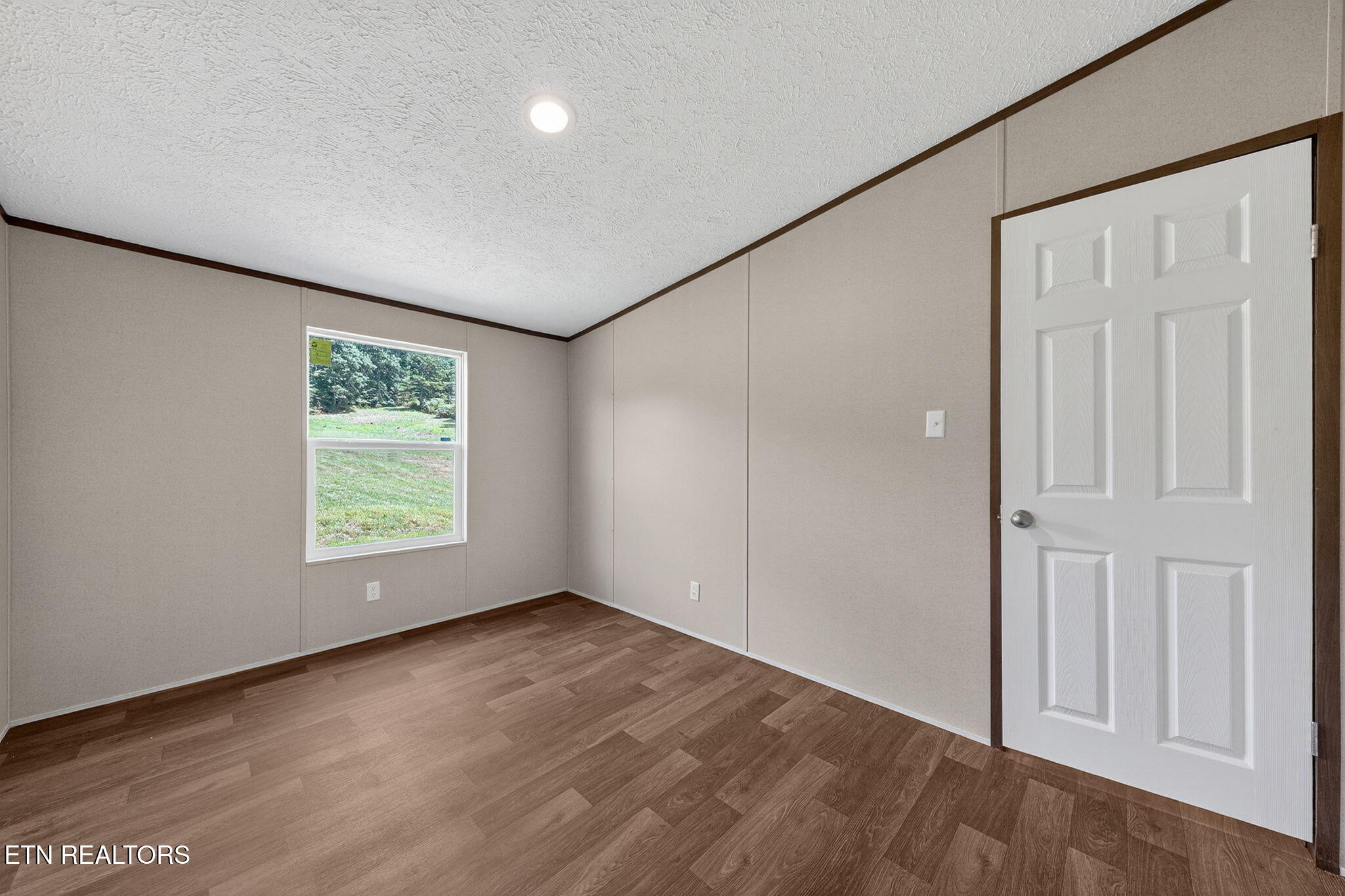 621 Lower Rockwood Rd