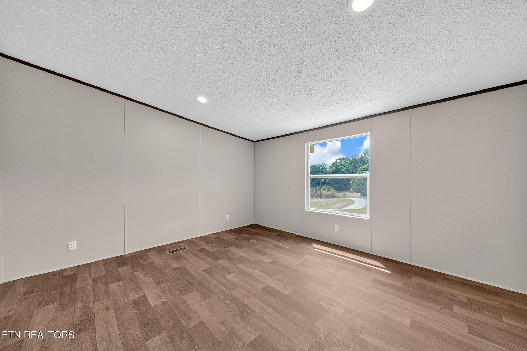 621 Lower Rockwood Rd