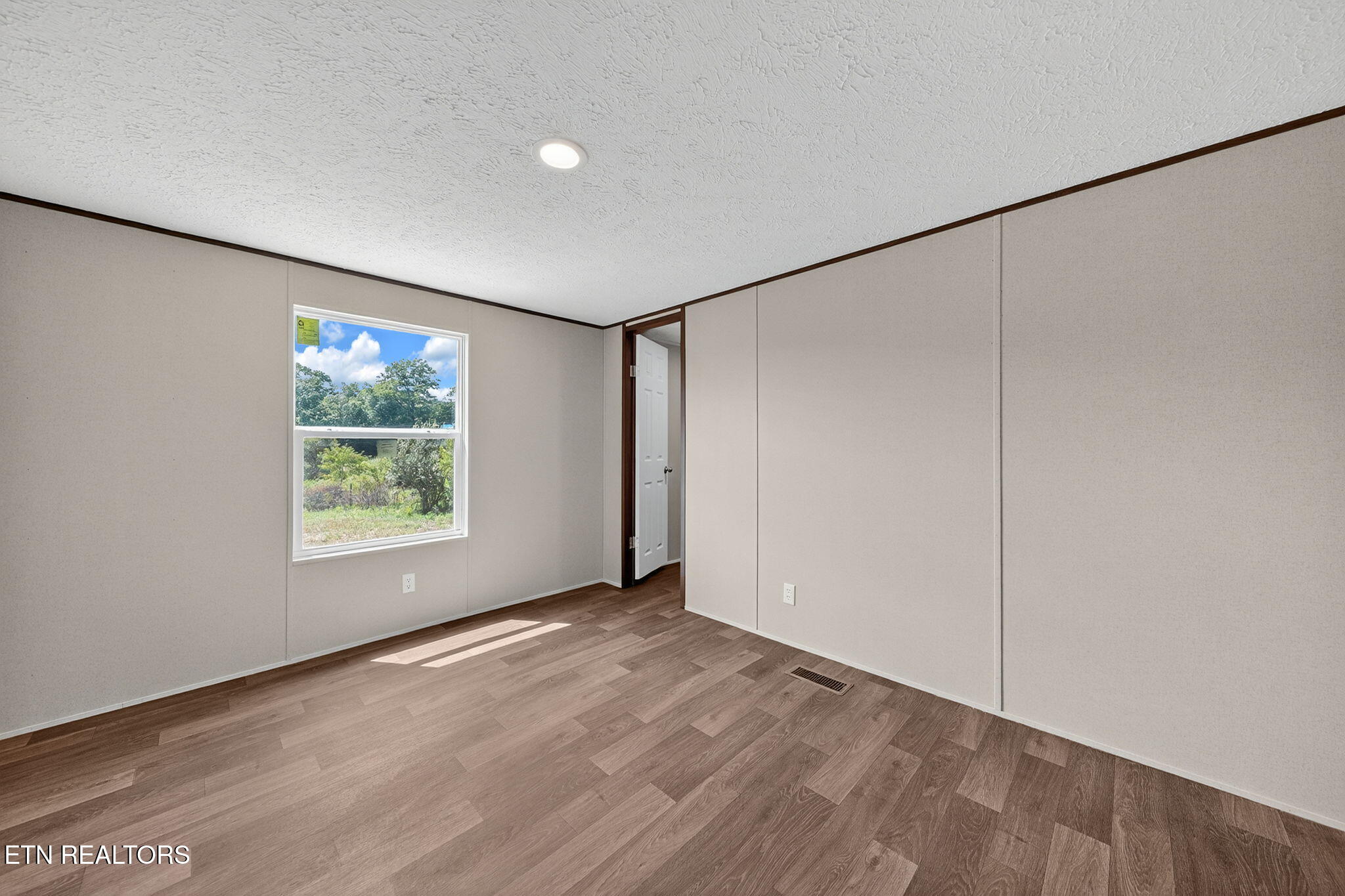 621 Lower Rockwood Rd