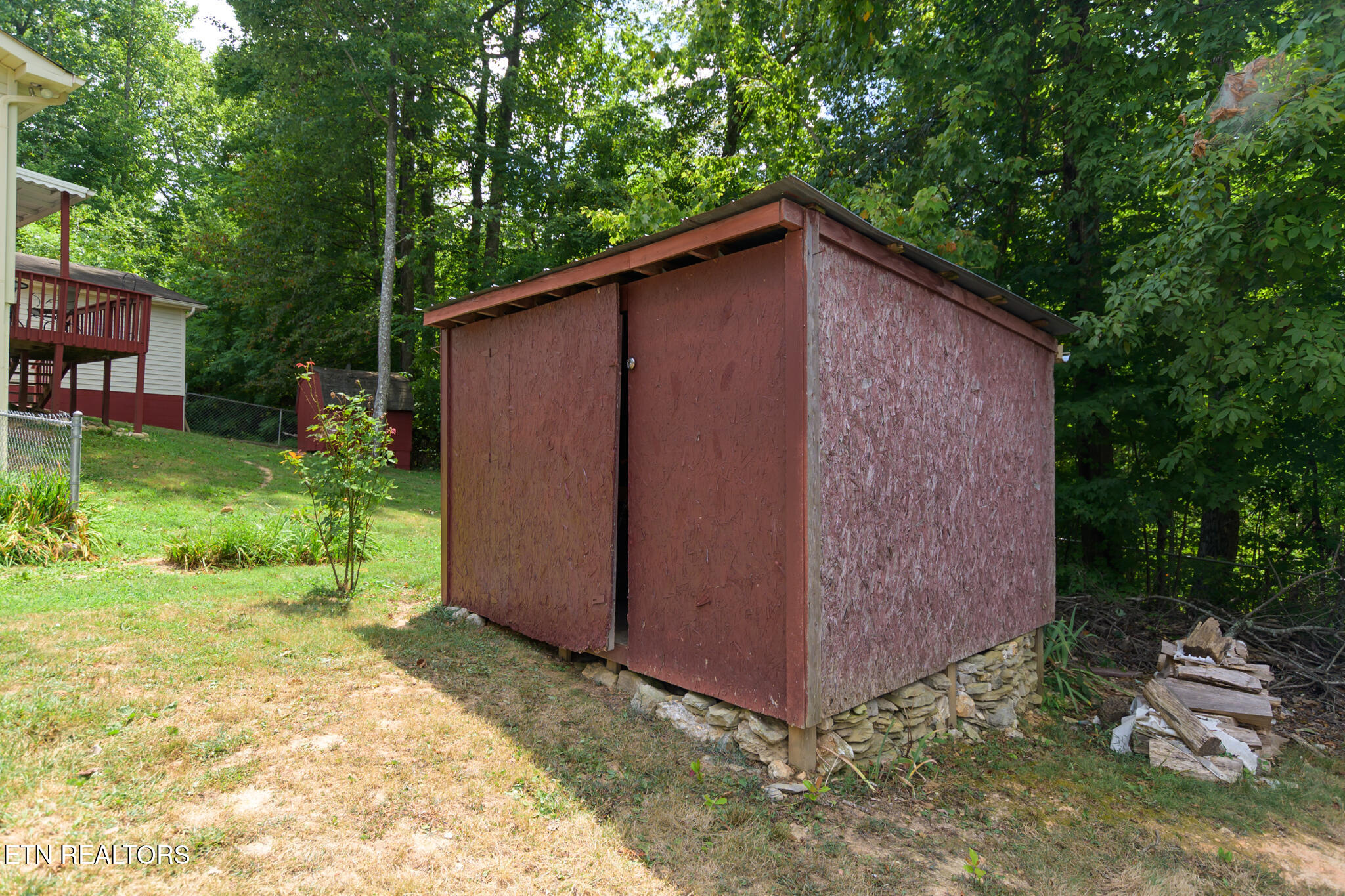 335 Booker Rd
