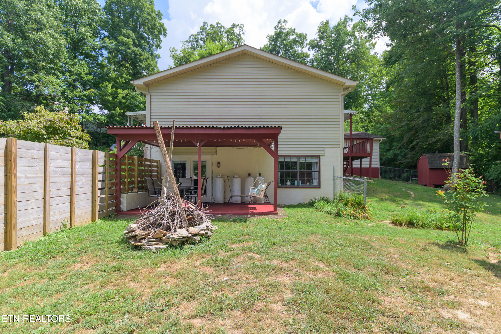 335 Booker Rd