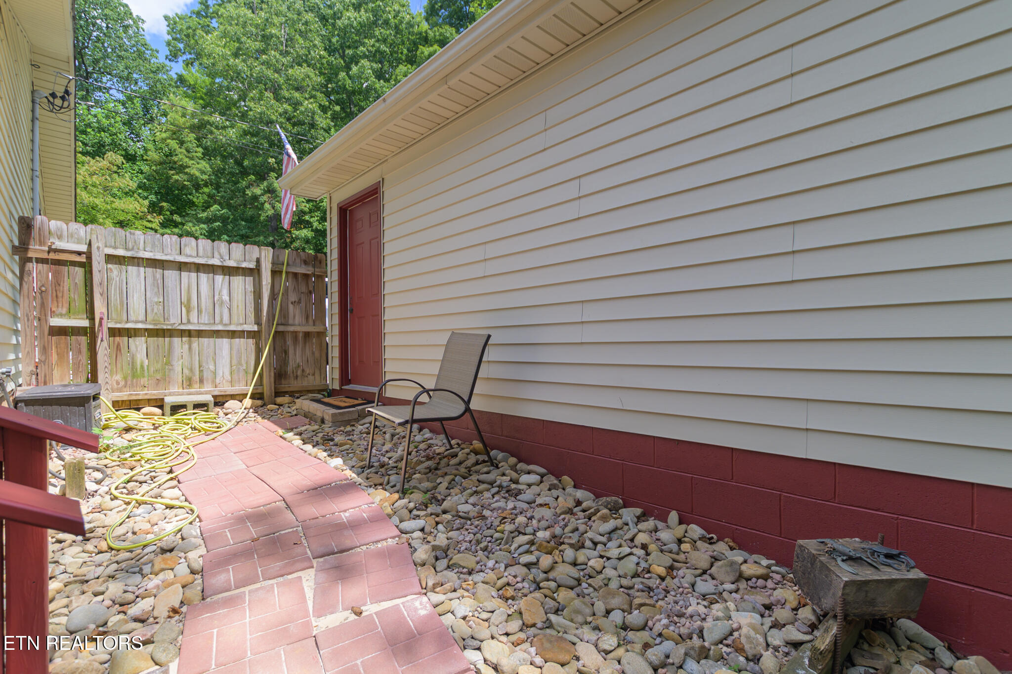 335 Booker Rd