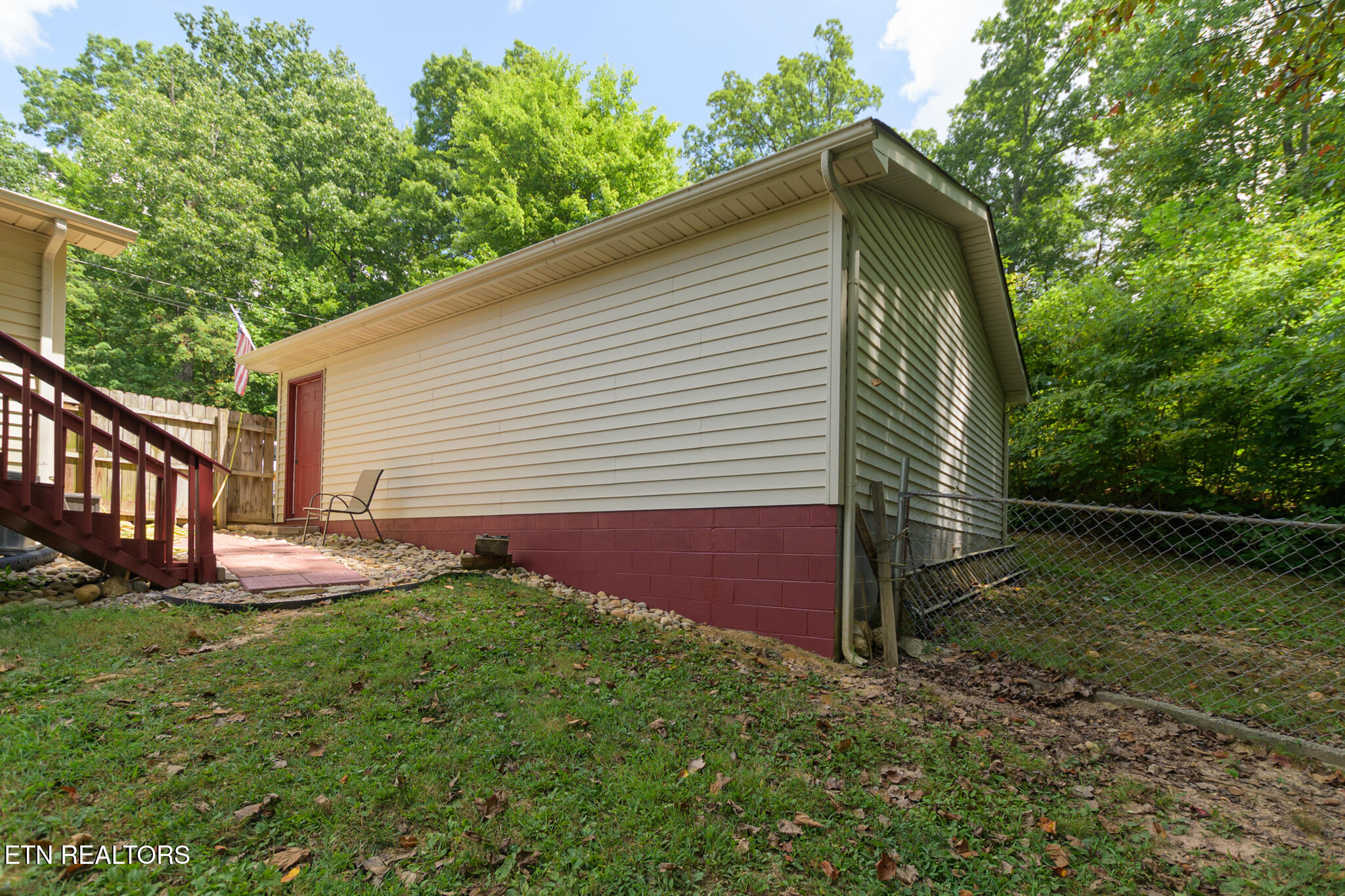 335 Booker Rd