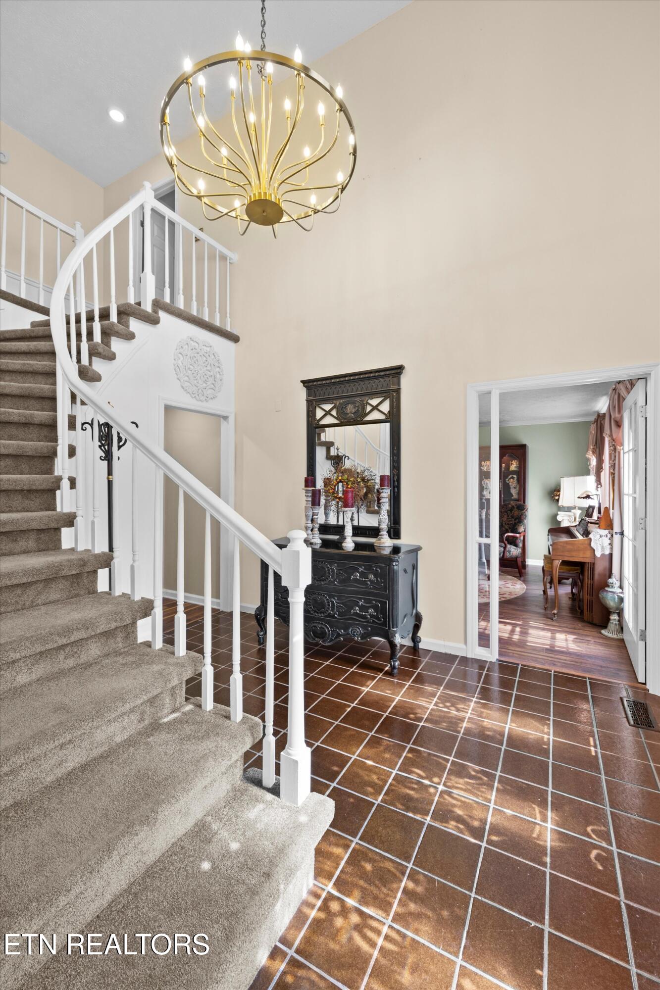 1200 Farrington Drive