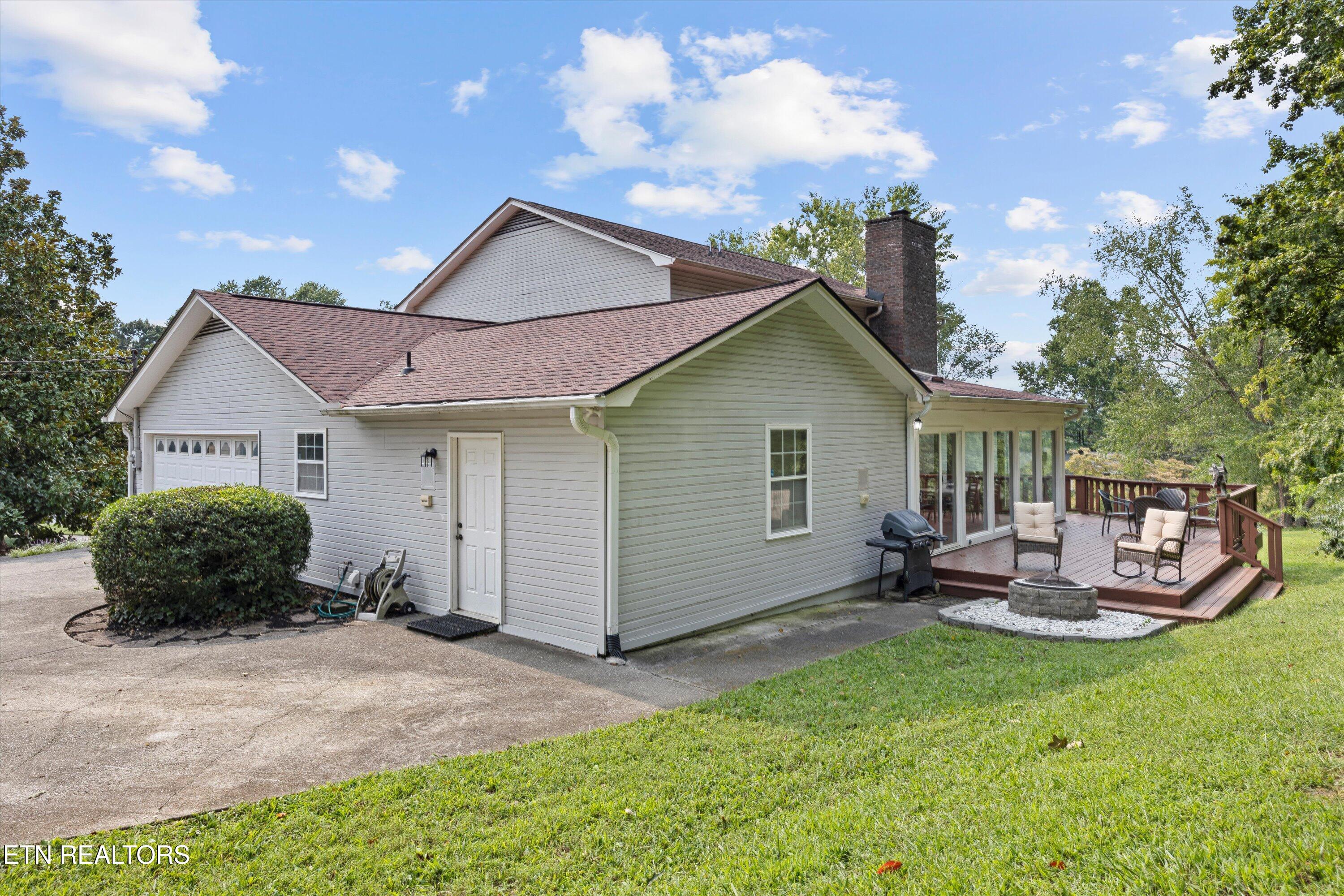 1200 Farrington Drive