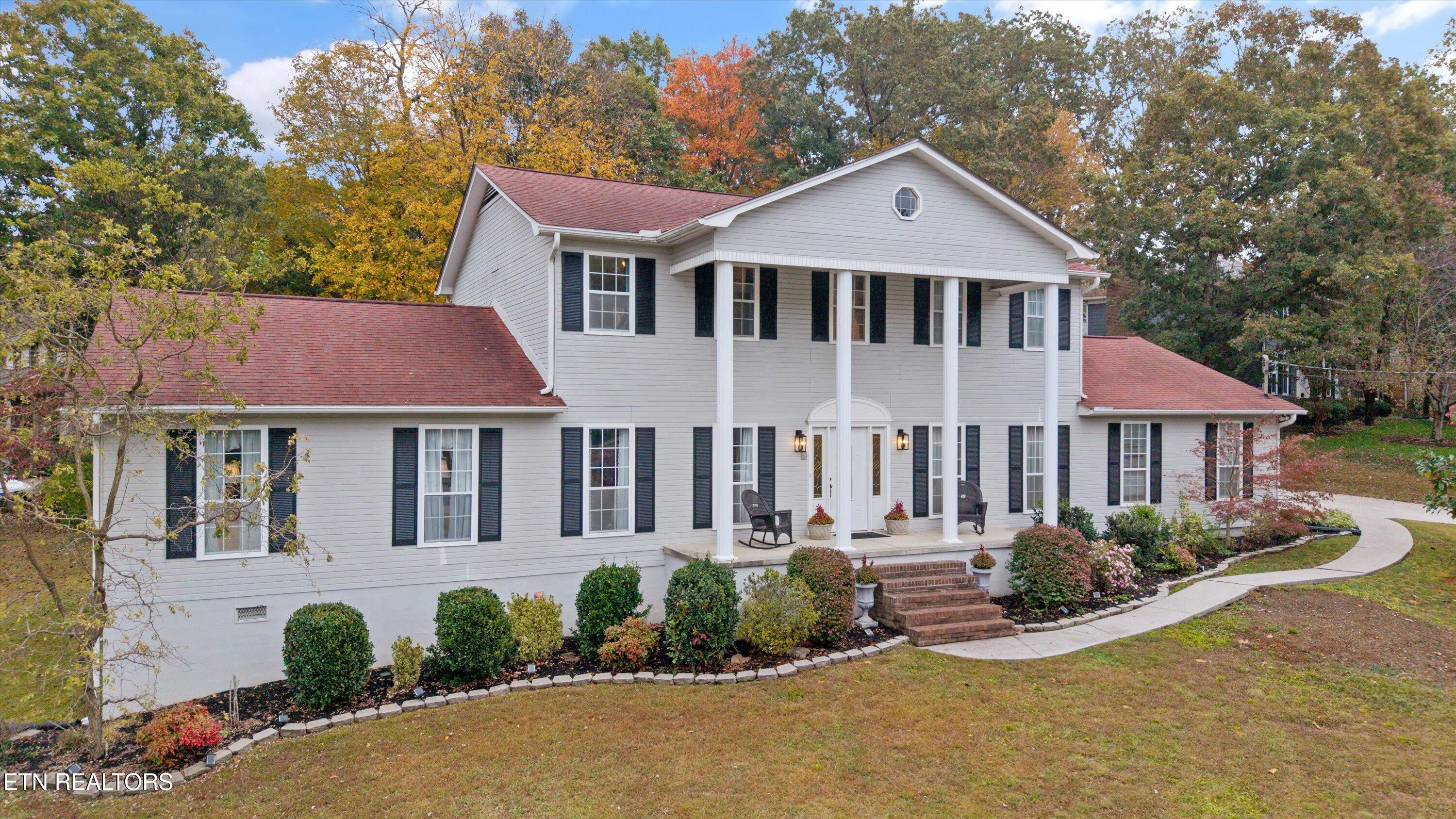 1200 Farrington Drive