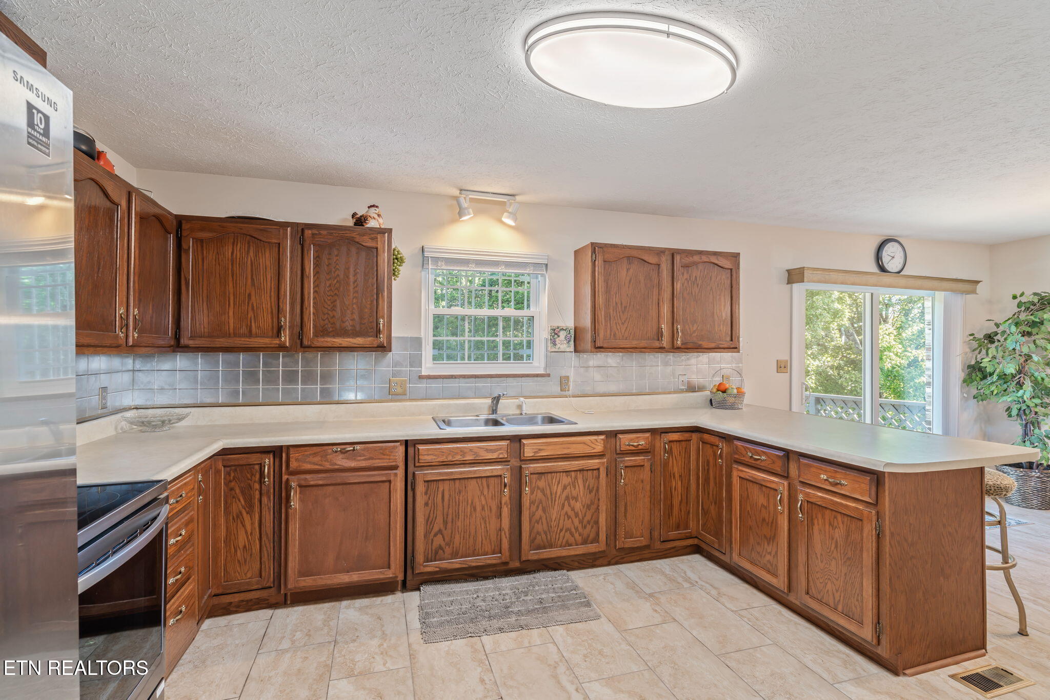 8408 Graceland Rd