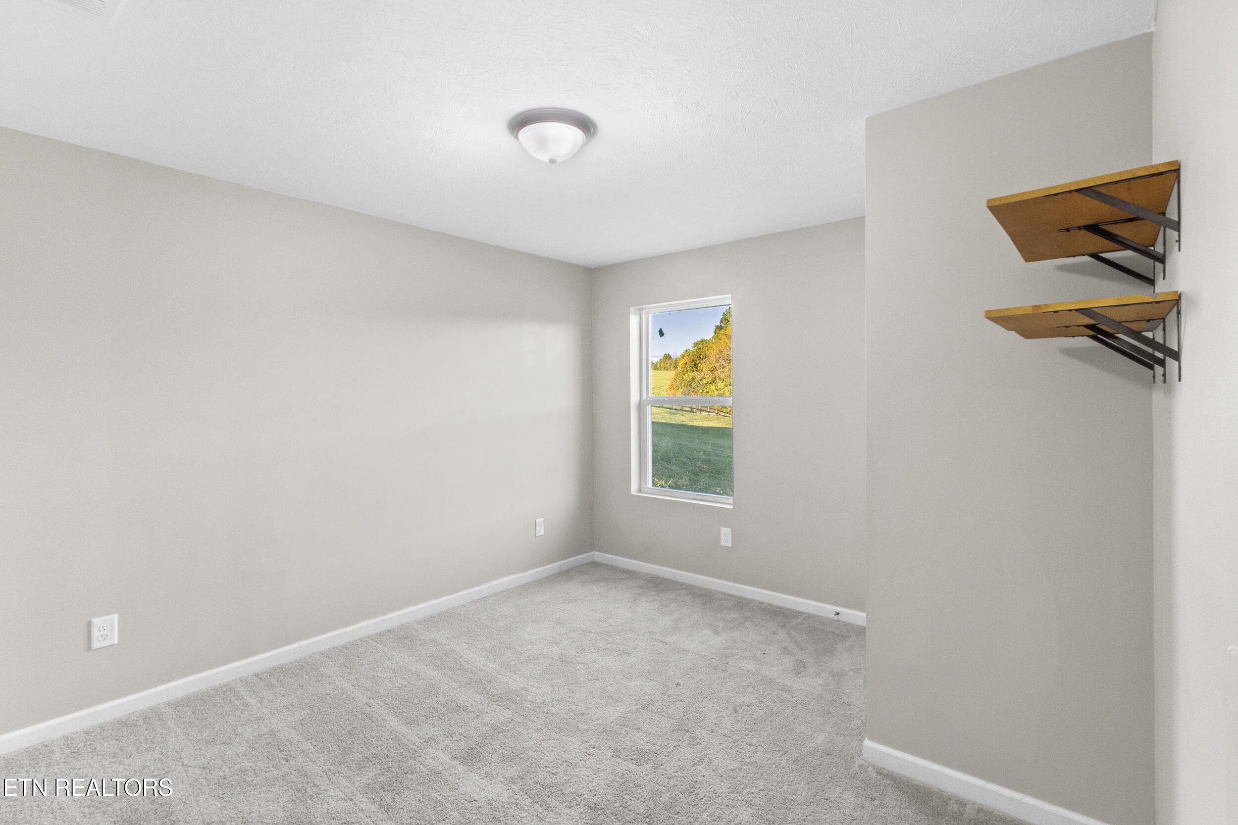 802 Forgety Rd