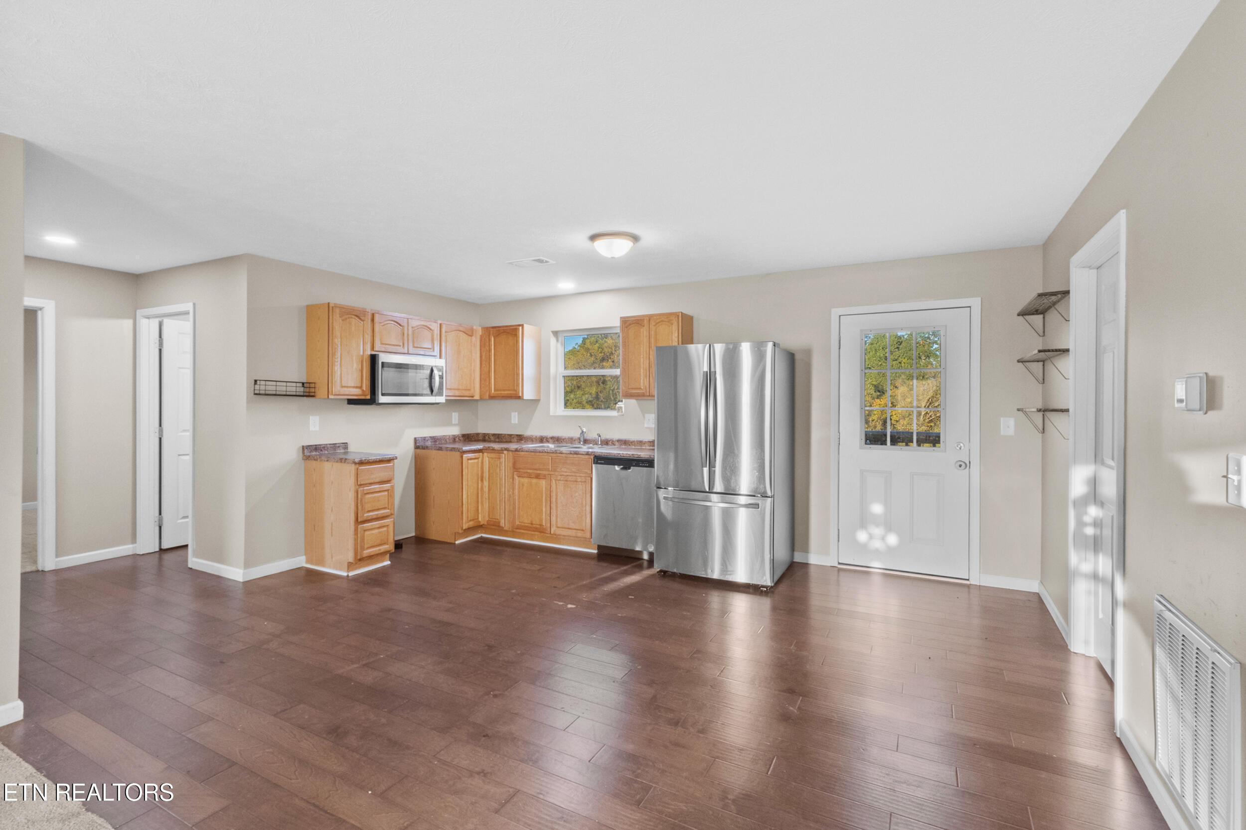 802 Forgety Rd