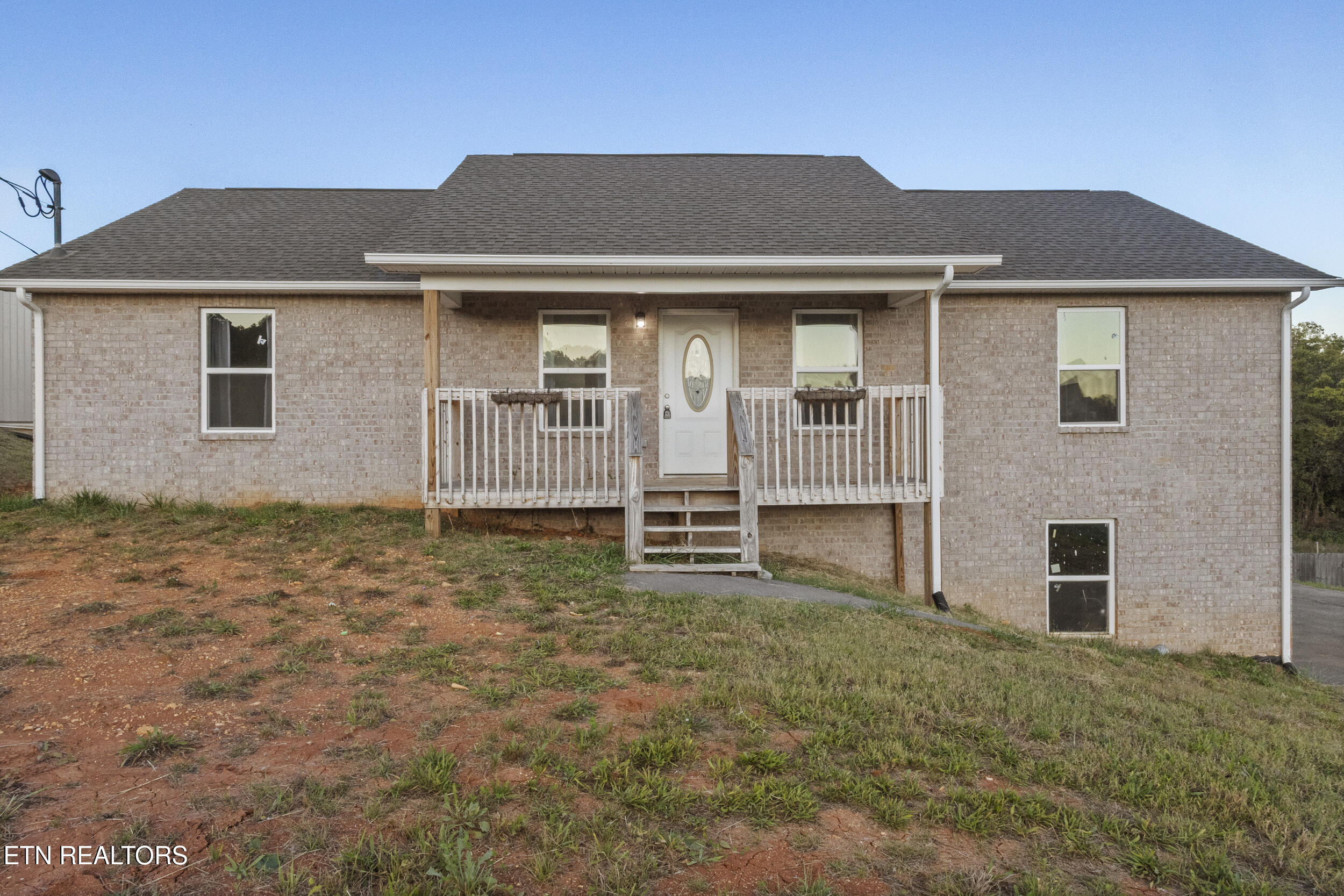 802 Forgety Rd