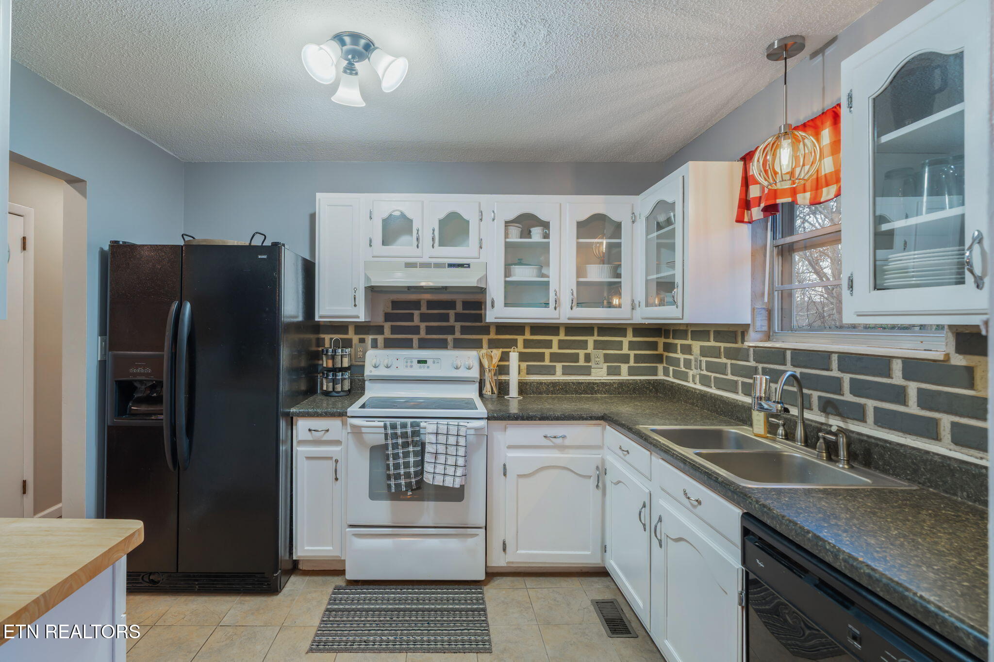 3640 Clover Hill Mill Rd