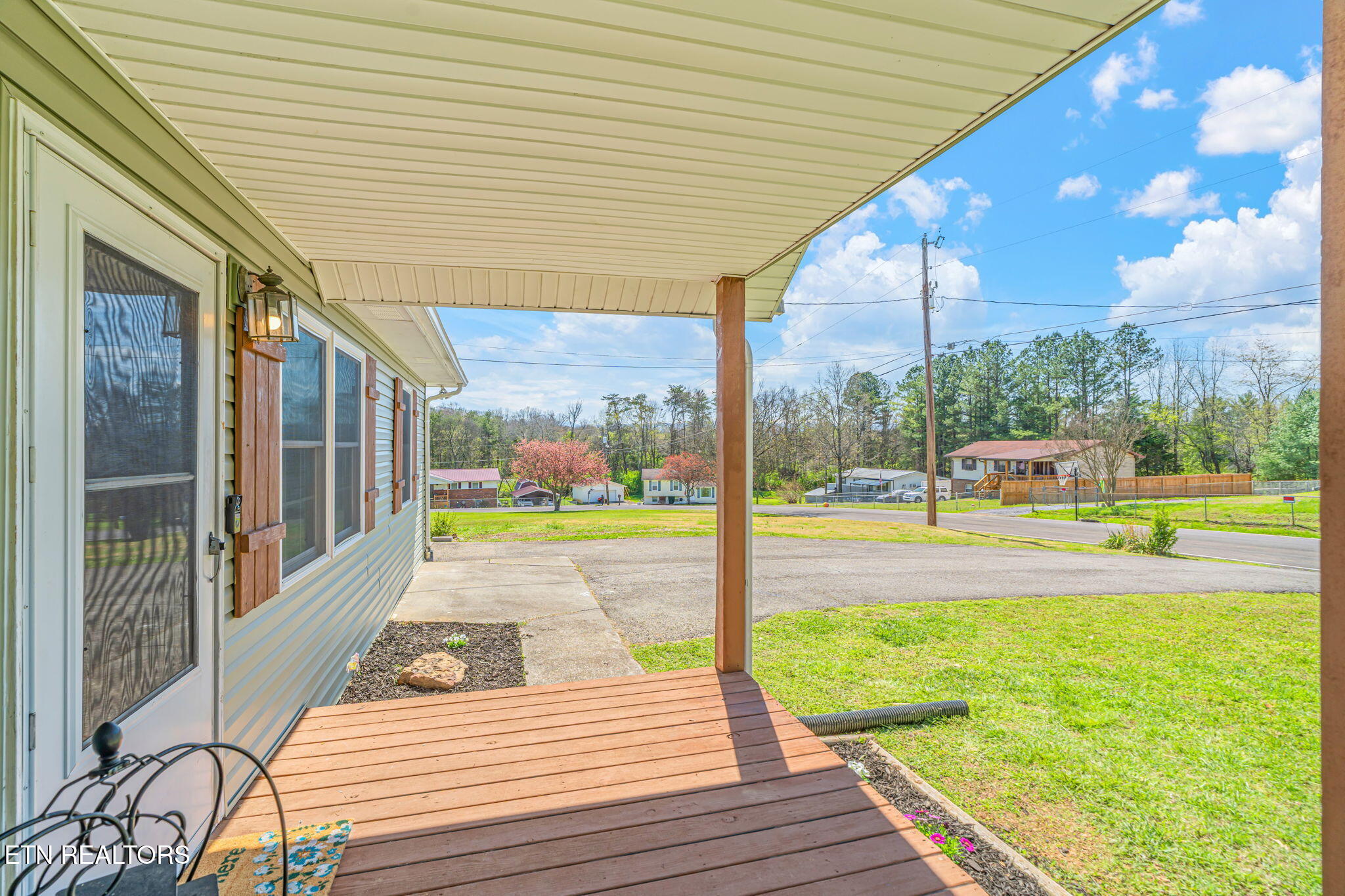 807 Lafollette Drive