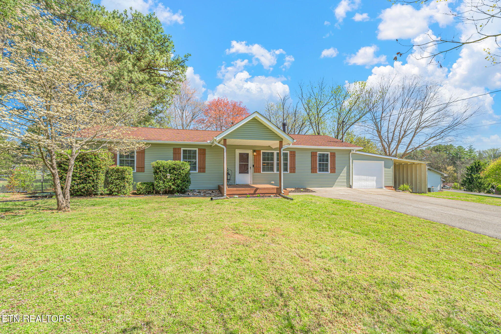 807 Lafollette Drive