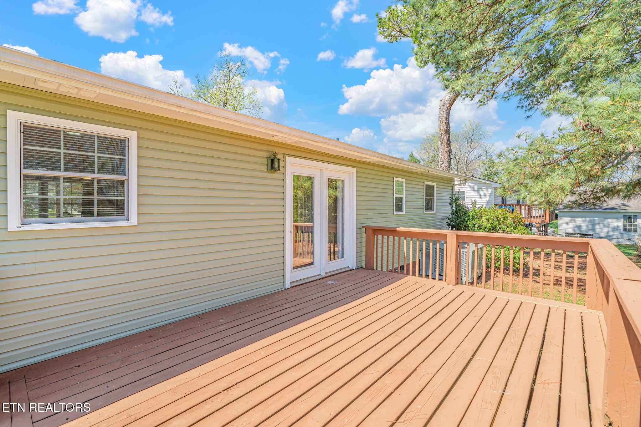 807 Lafollette Drive