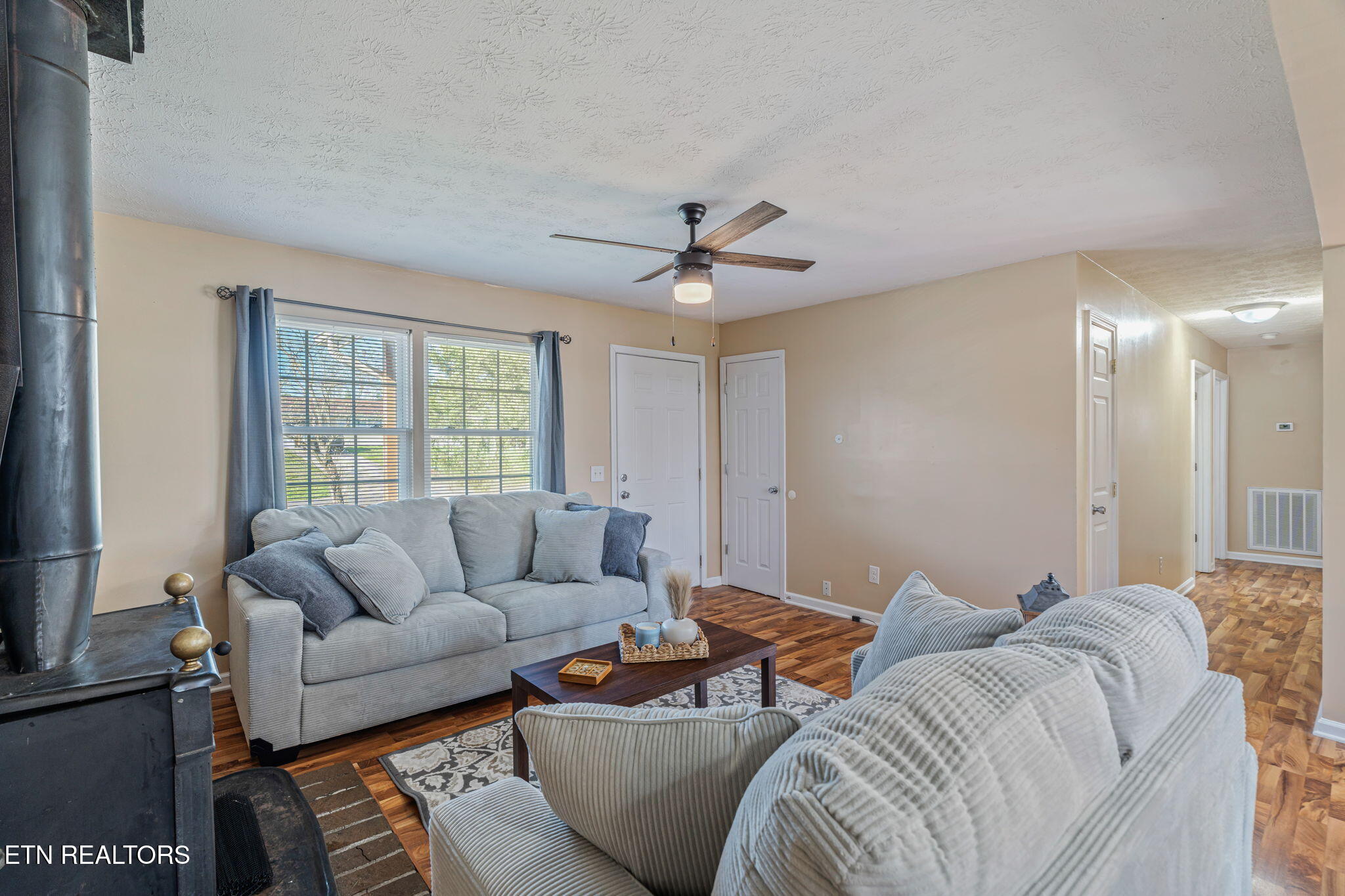 807 Lafollette Drive