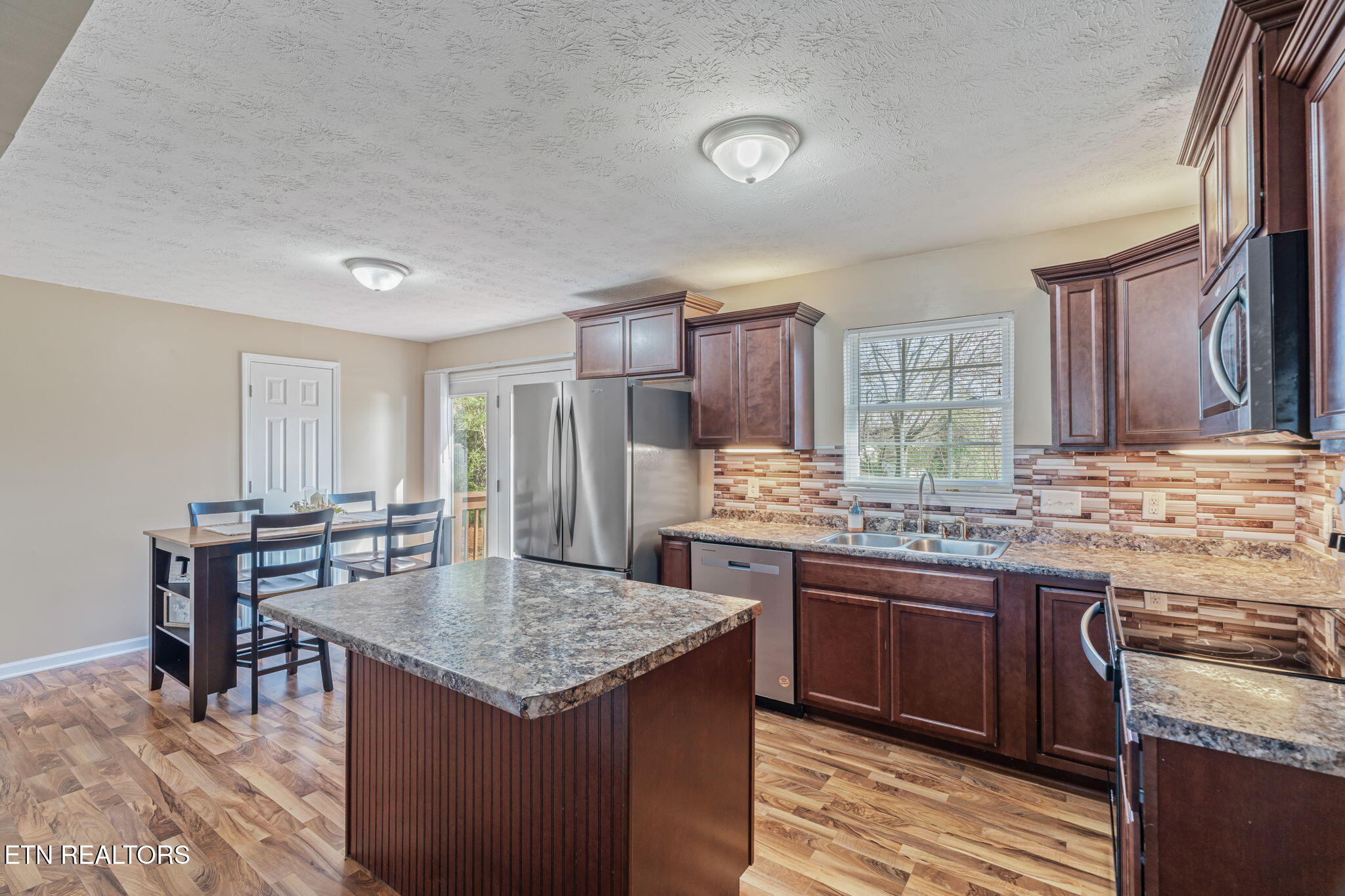 807 Lafollette Drive