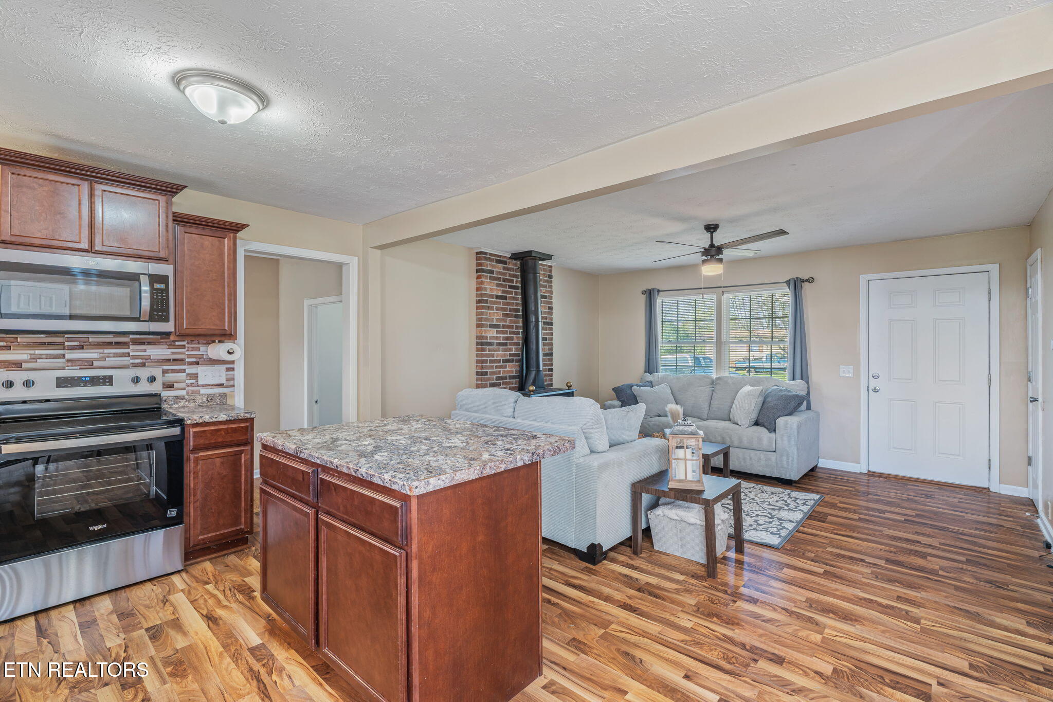 807 Lafollette Drive