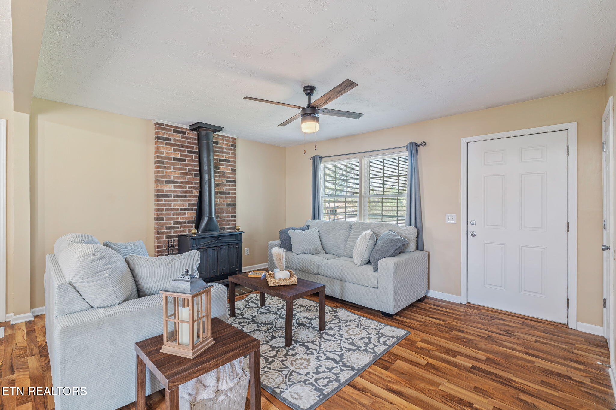 807 Lafollette Drive
