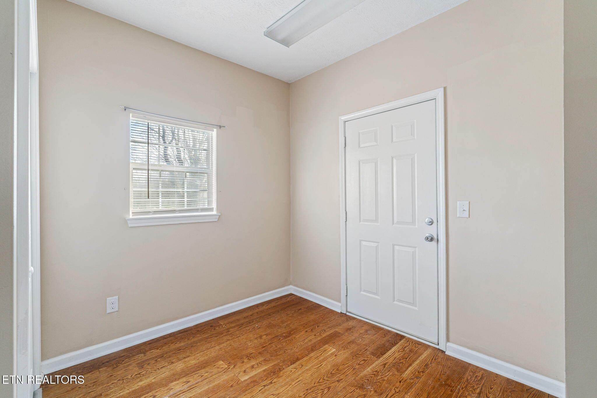 807 Lafollette Drive