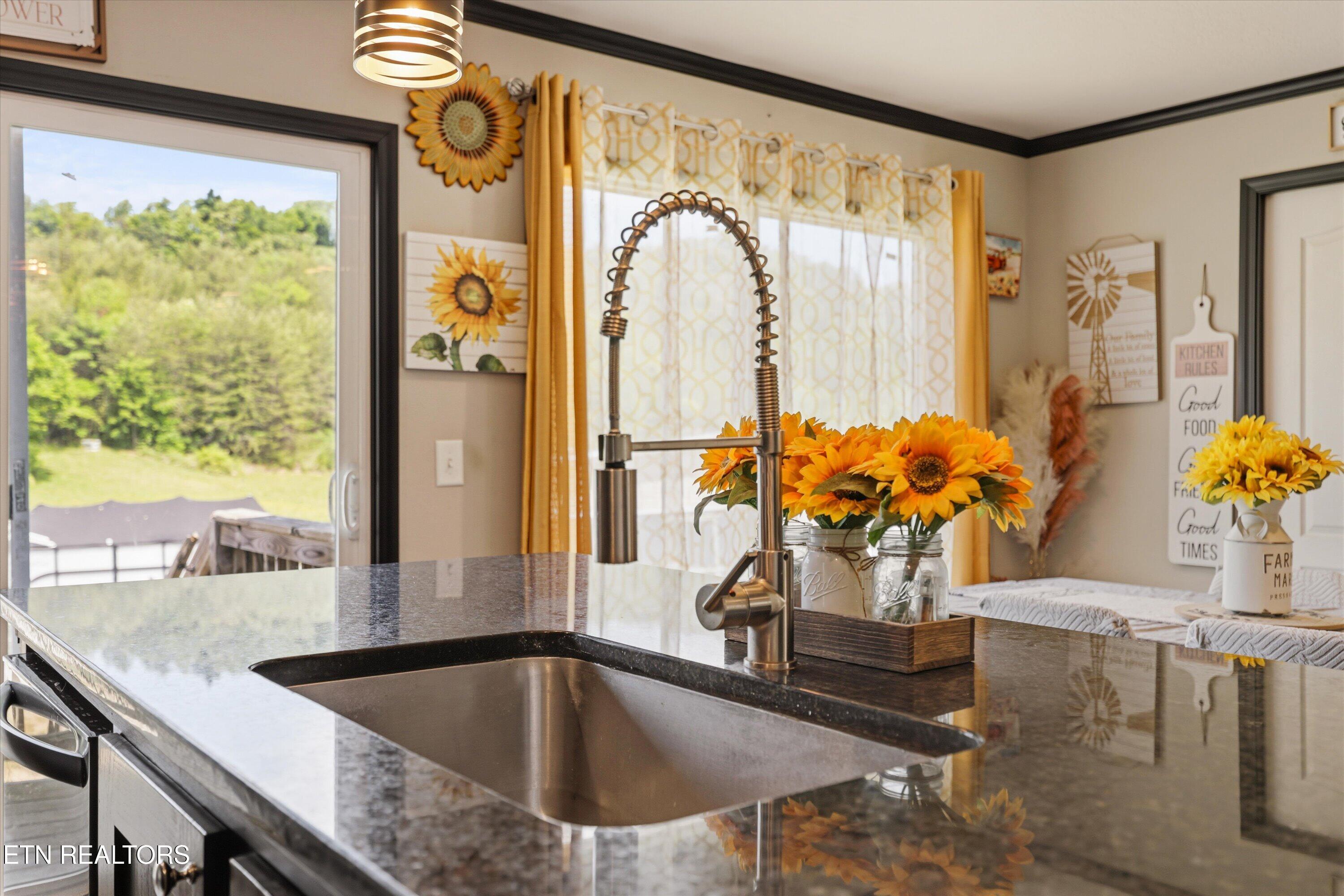 369 Possum Valley Rd