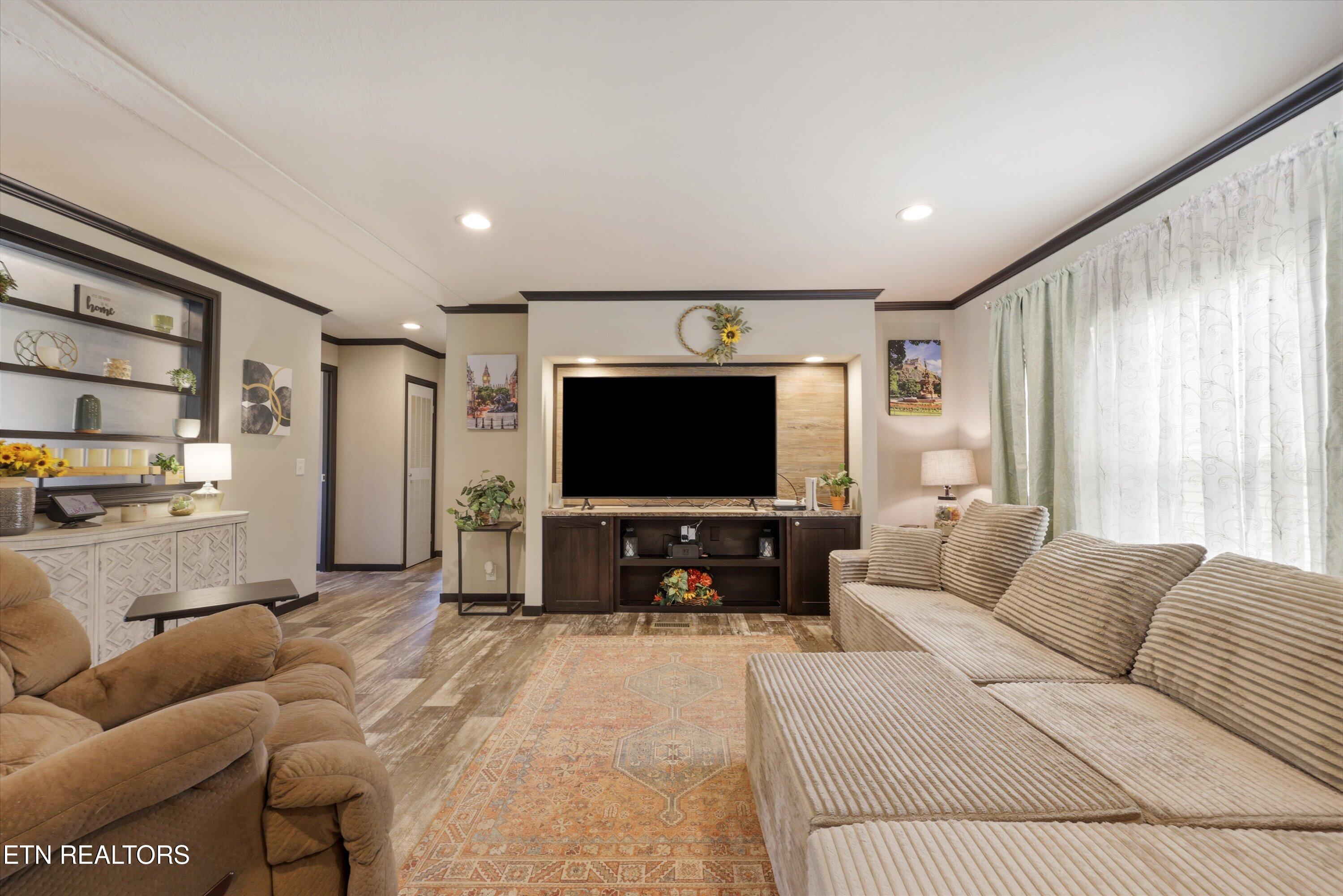 369 Possum Valley Rd