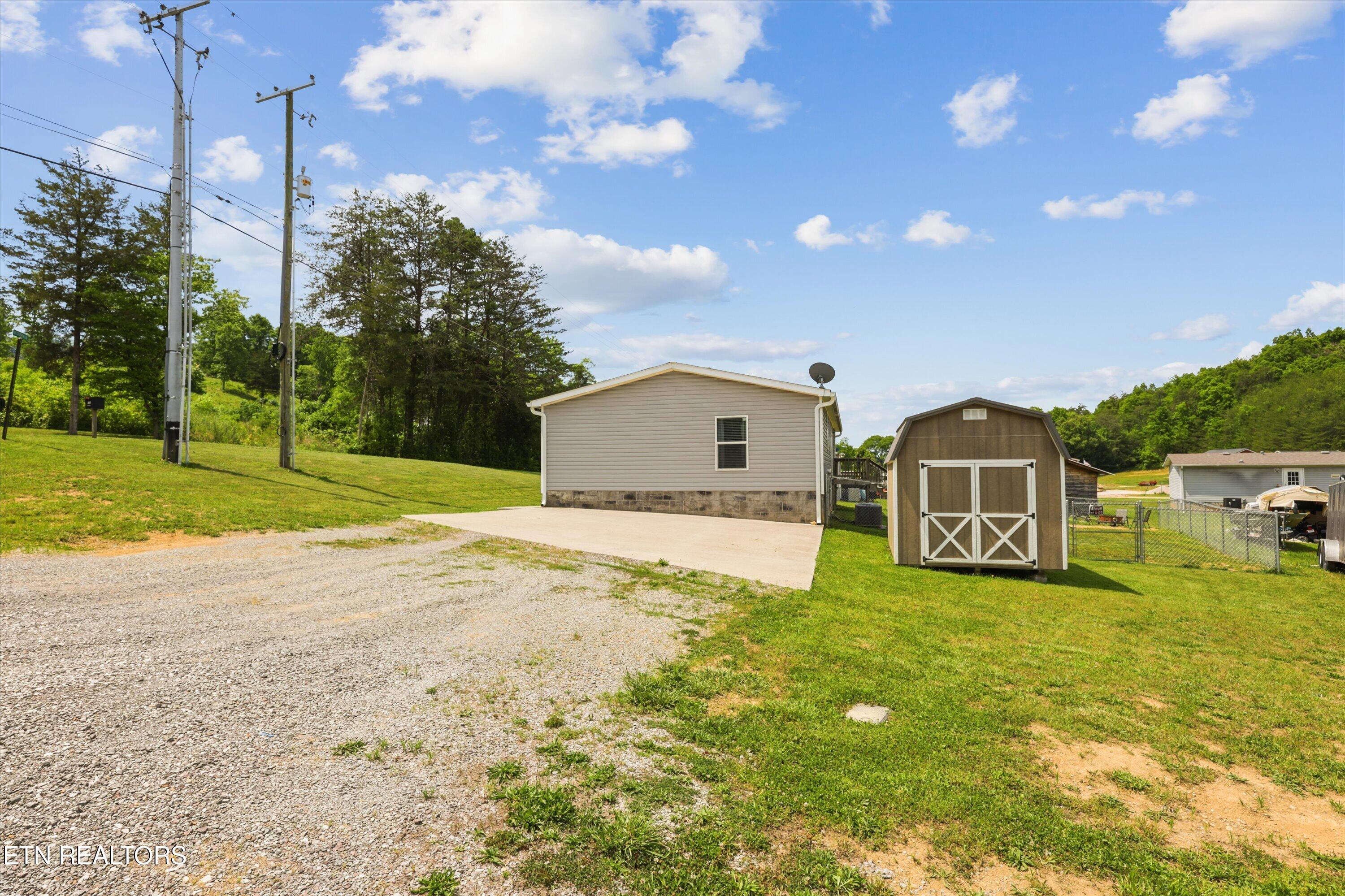 369 Possum Valley Rd