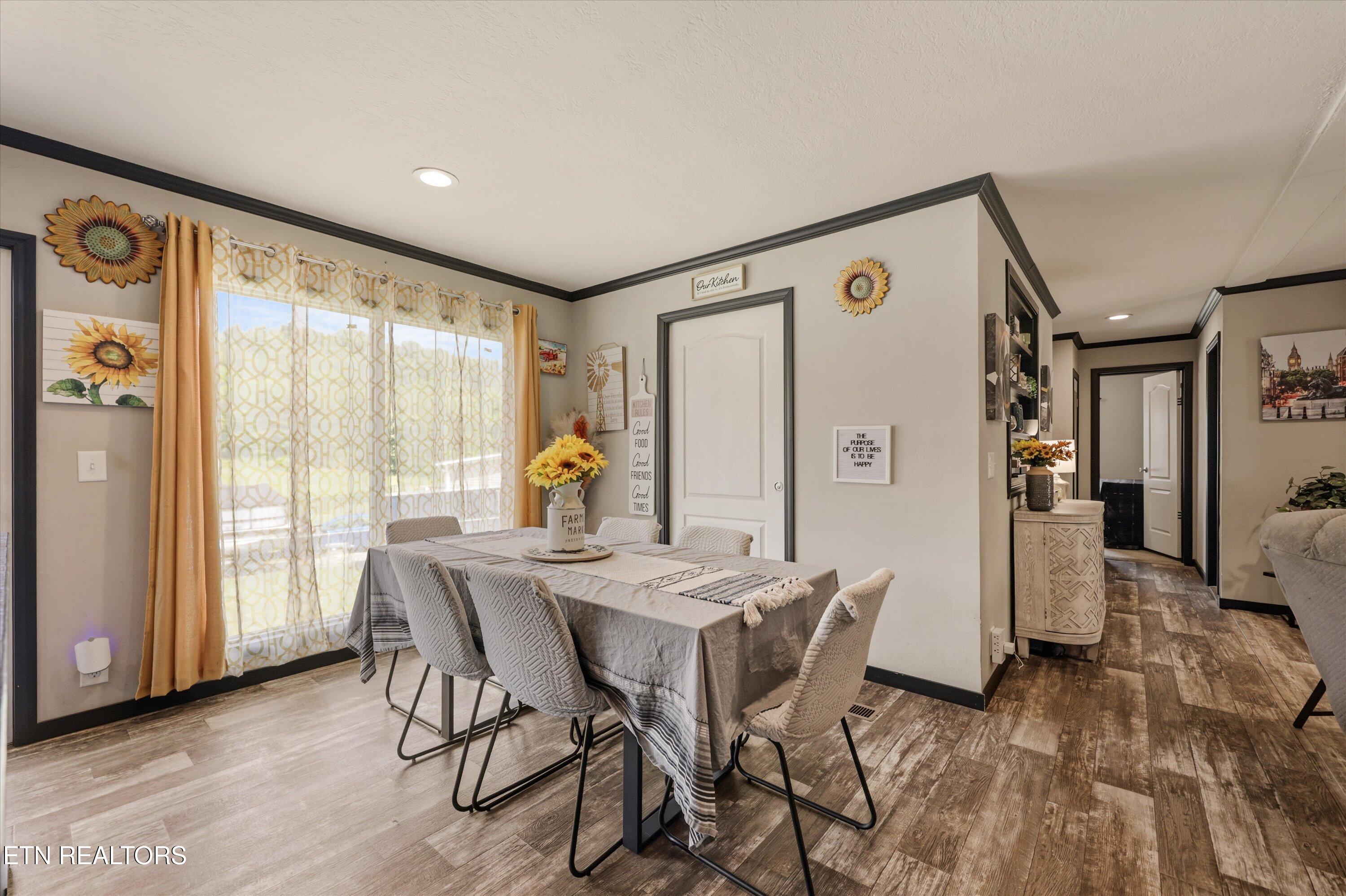 369 Possum Valley Rd