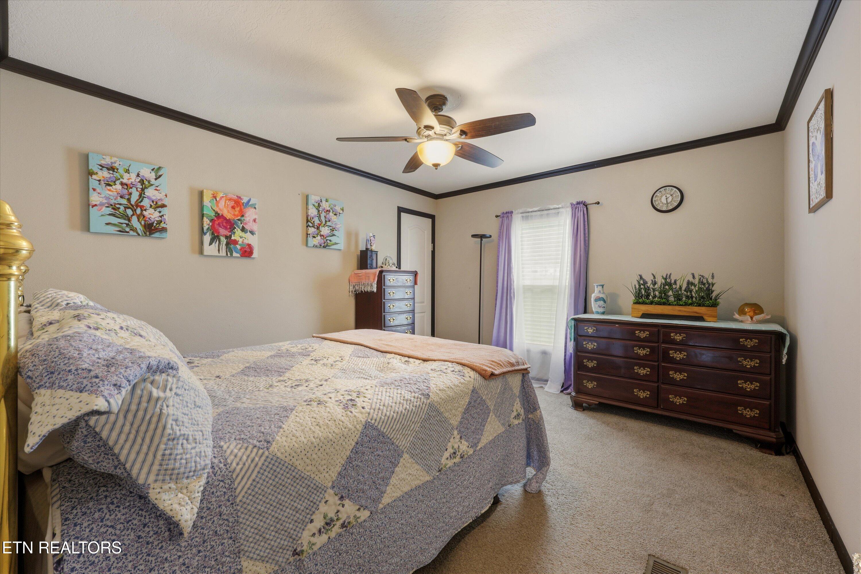 369 Possum Valley Rd