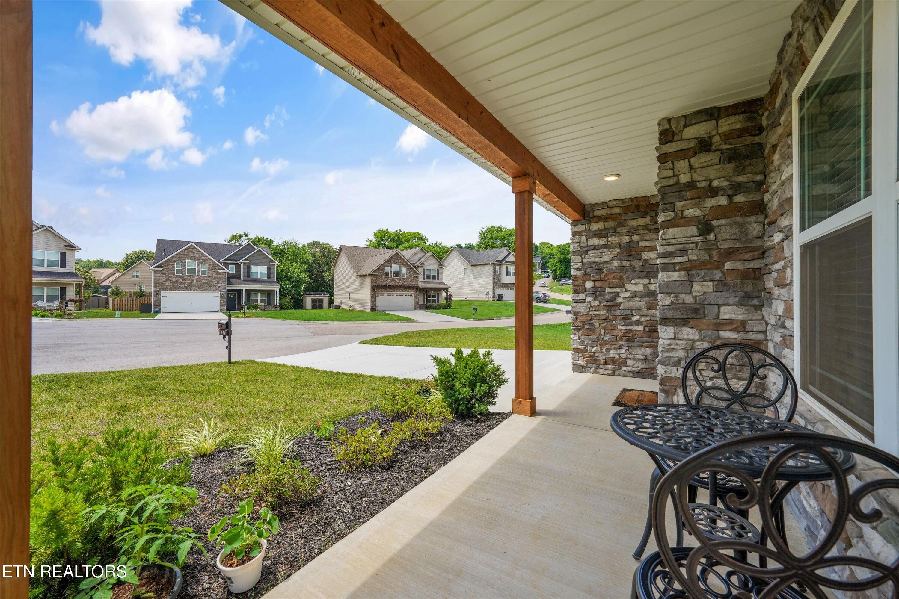 1006 Letsinger Cove Lane