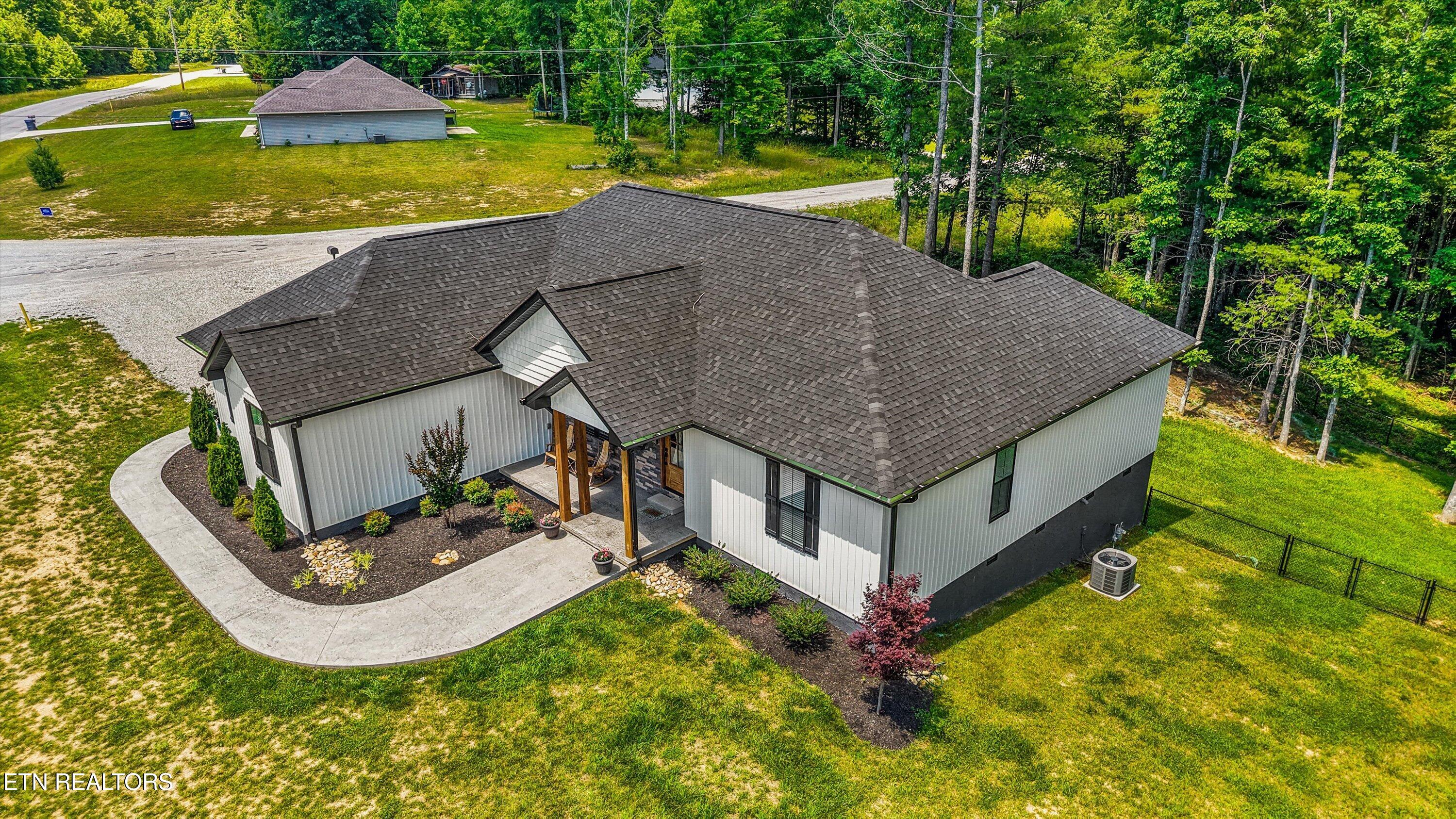 738 Toomey Falls Rd