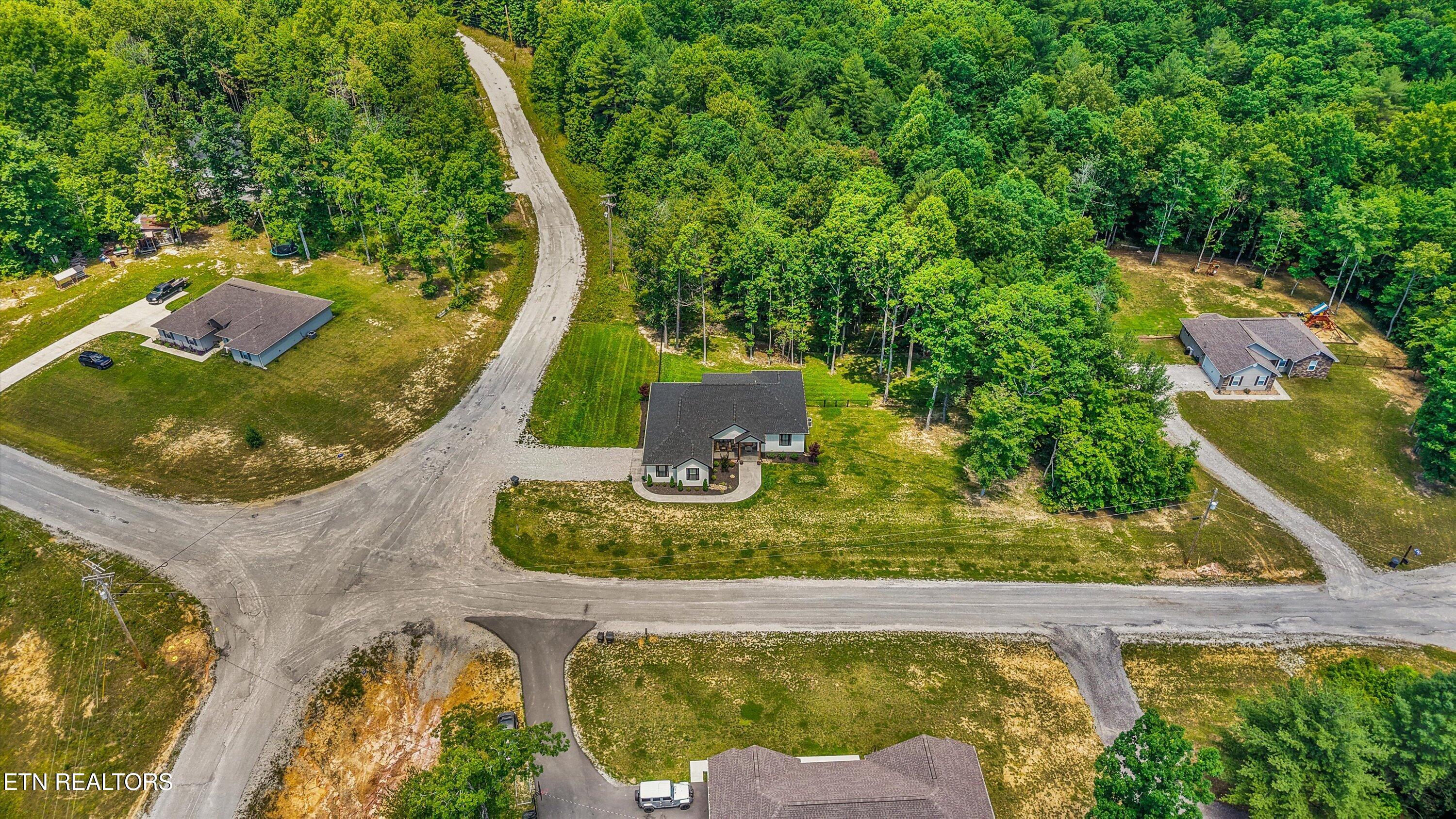 738 Toomey Falls Rd