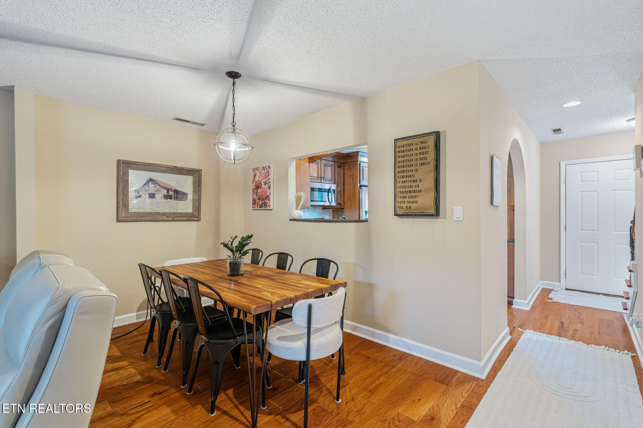 10502 Raven Court