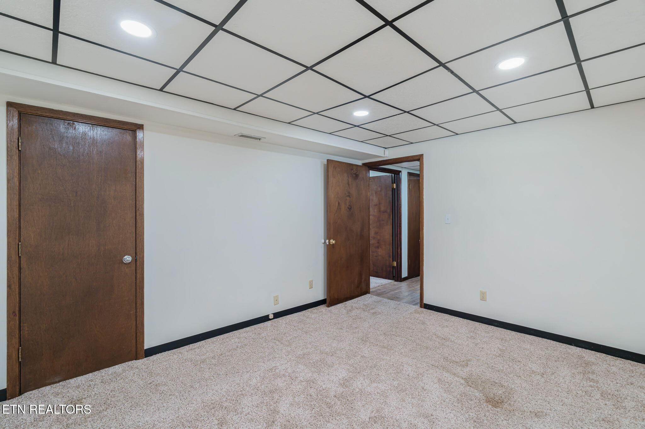 7301 Oxmoor Rd