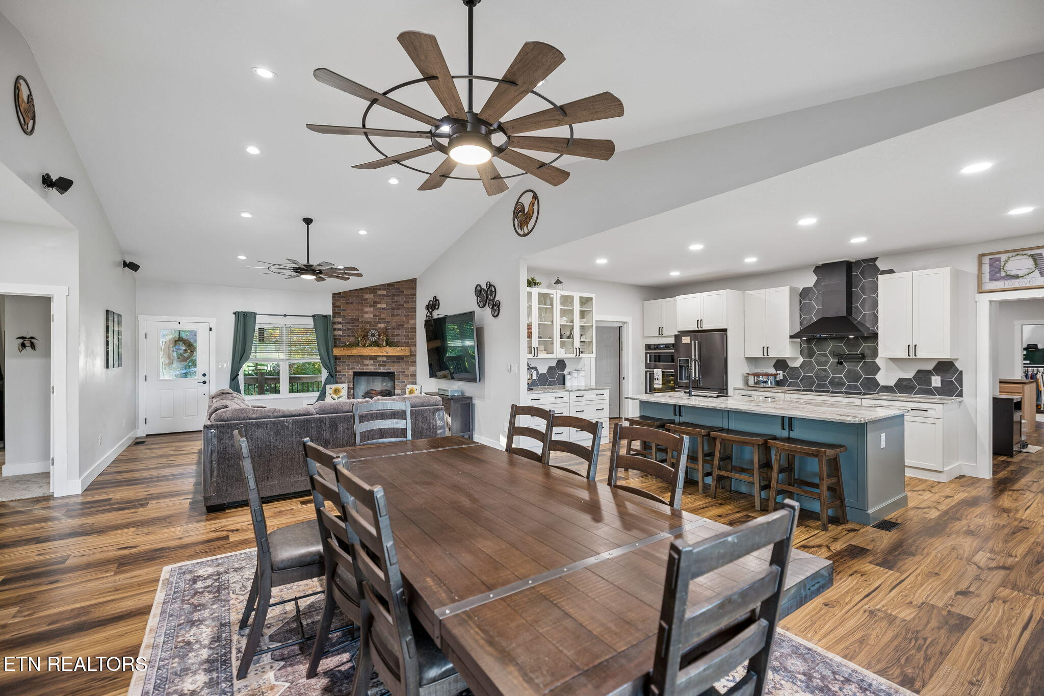 502 Coile Rd
