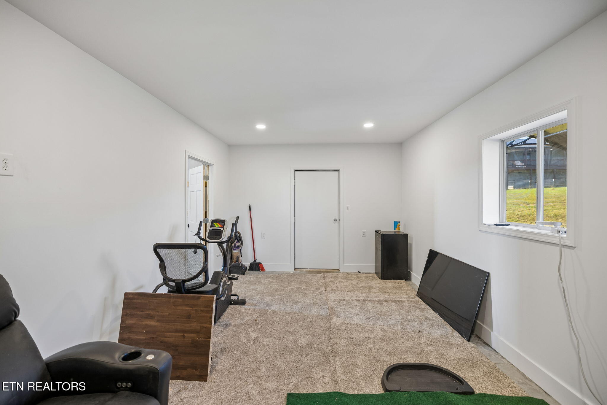 502 Coile Rd