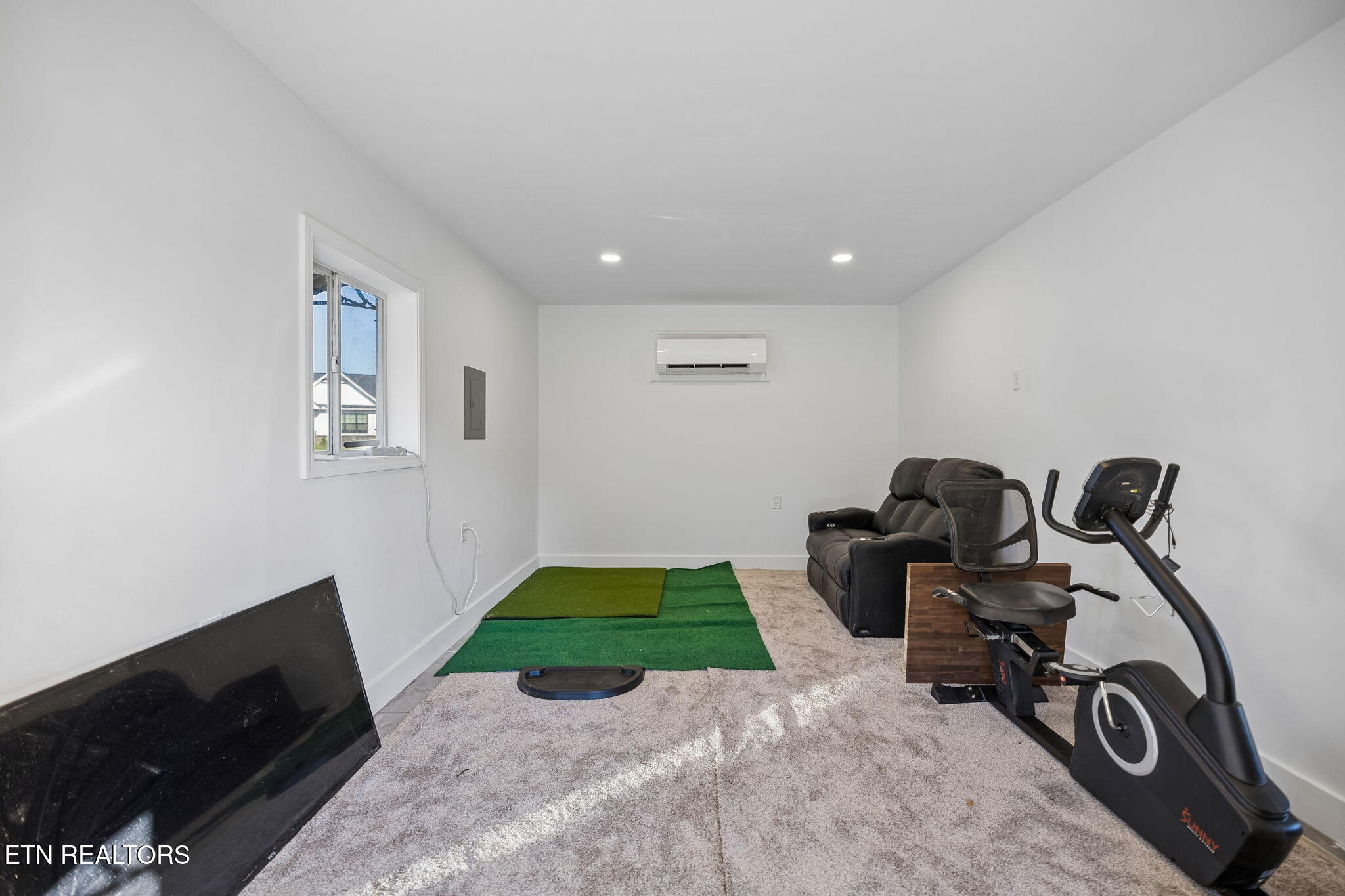 502 Coile Rd