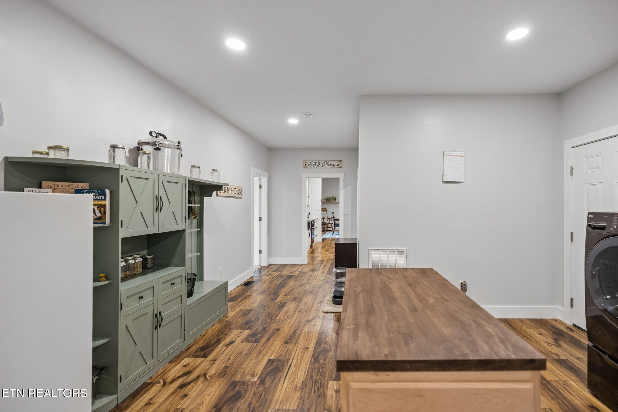 502 Coile Rd