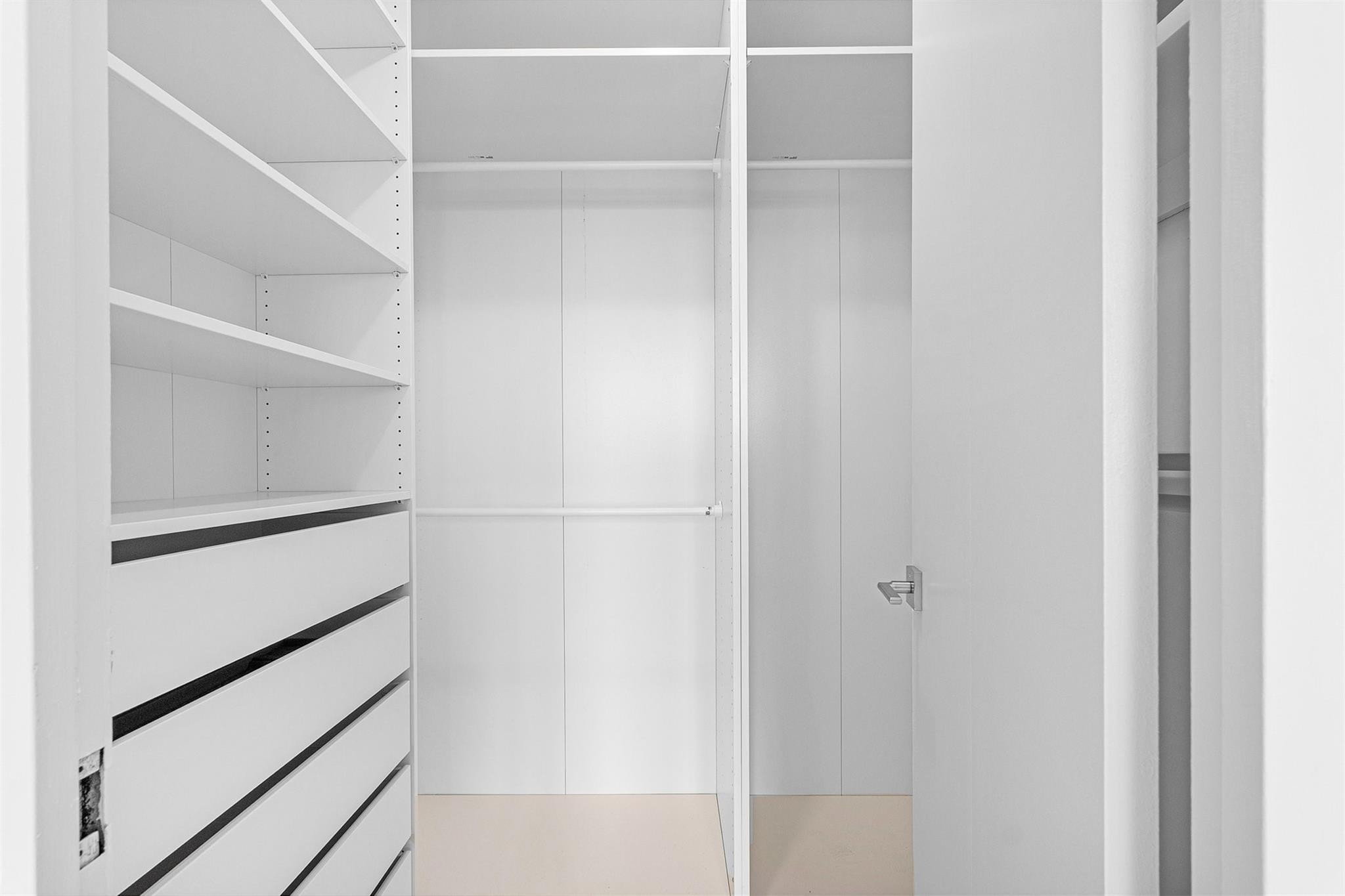 3000 Holiday Drive 1104