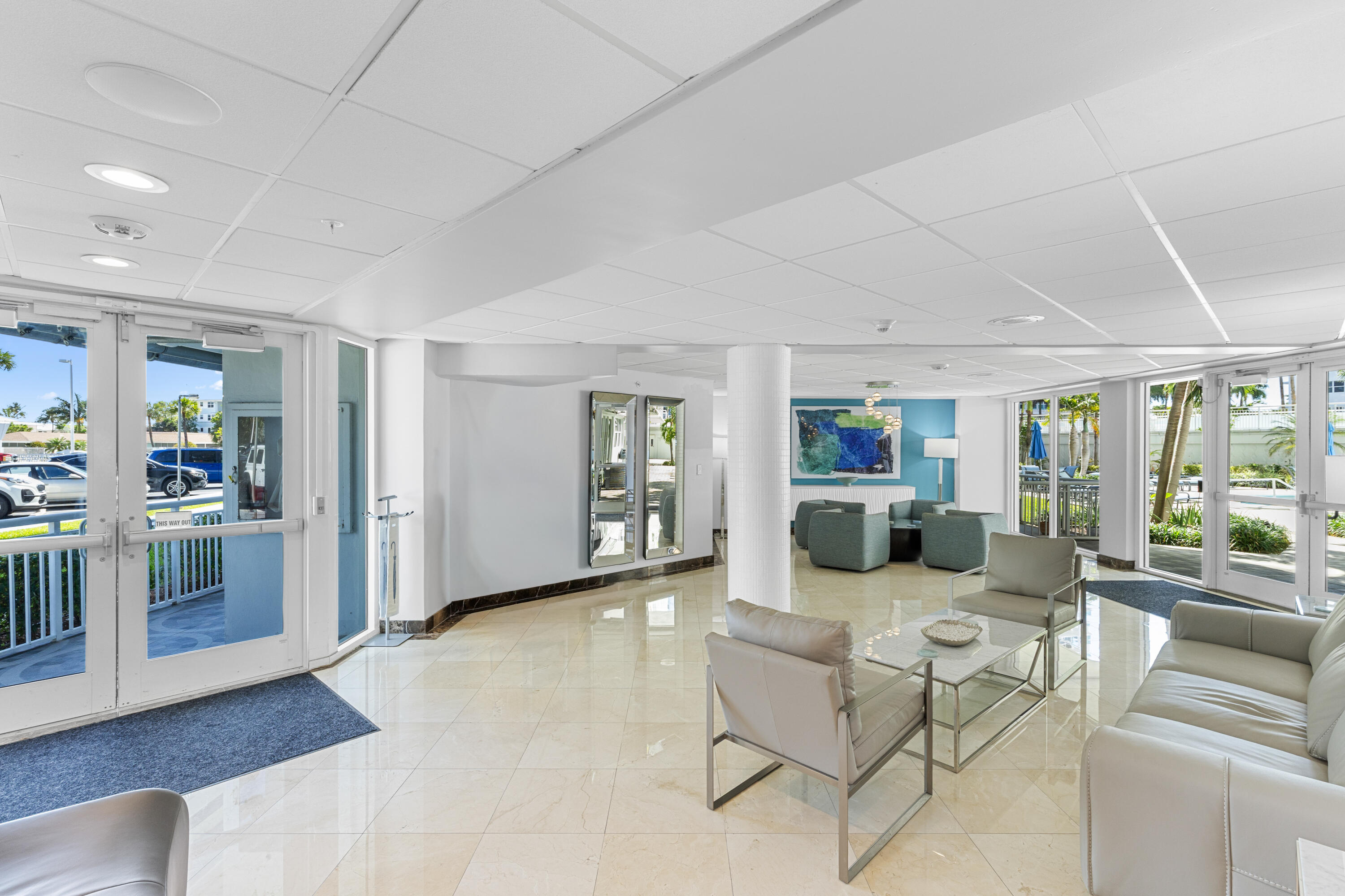 1920 S Ocean Drive 611